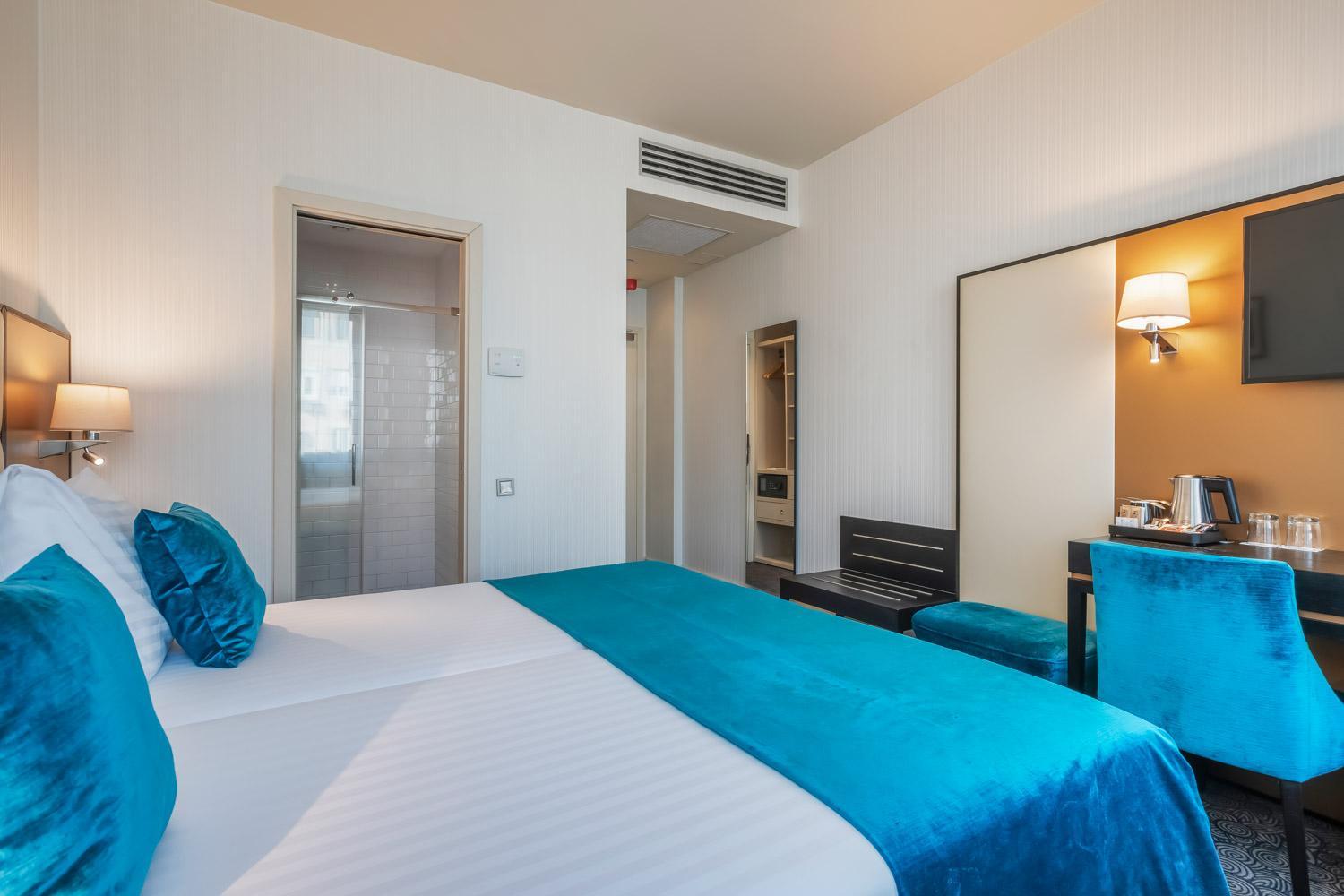 Standard Double or Twin Room photo 2