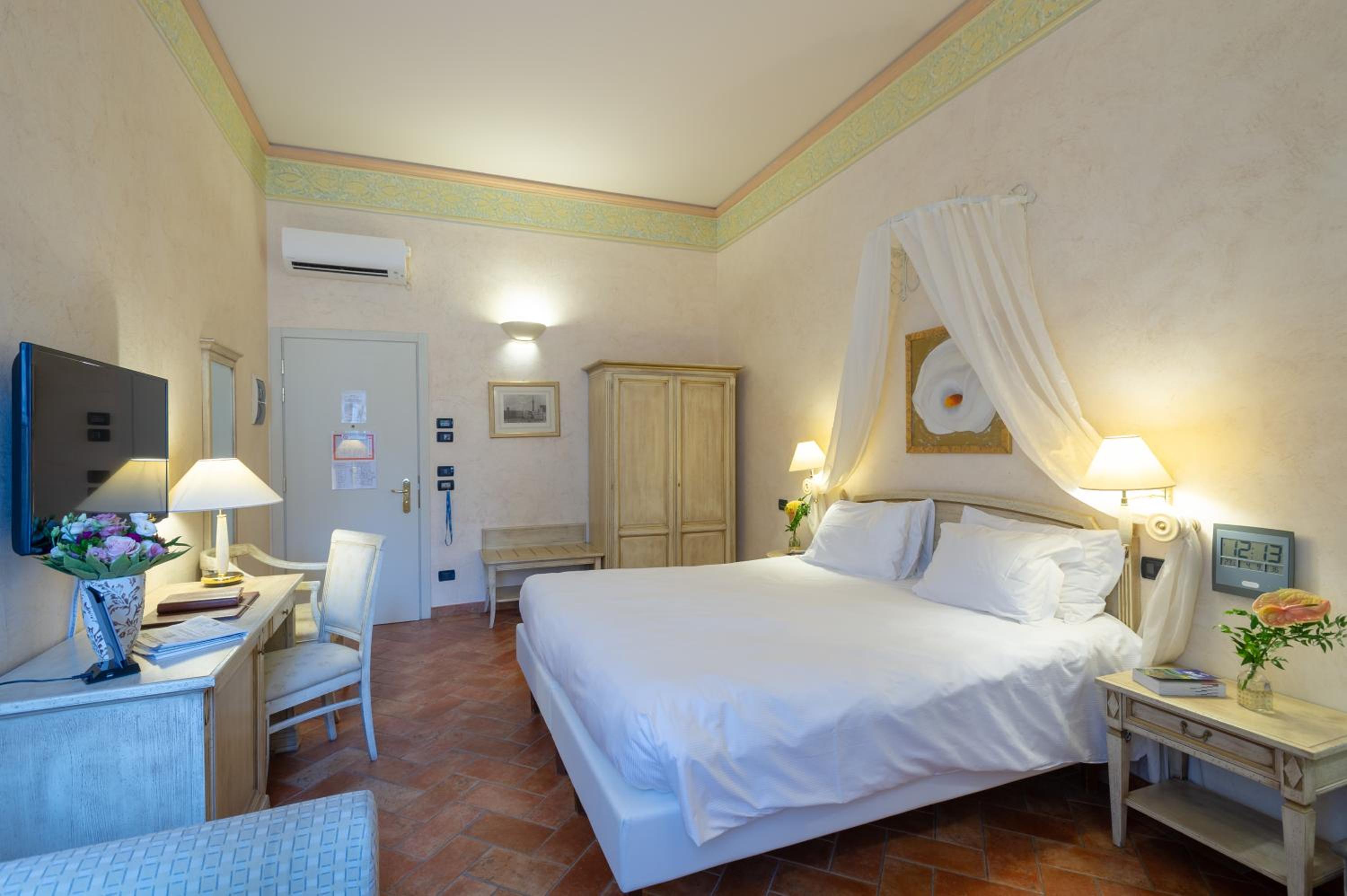 Superior Double Room photo 2