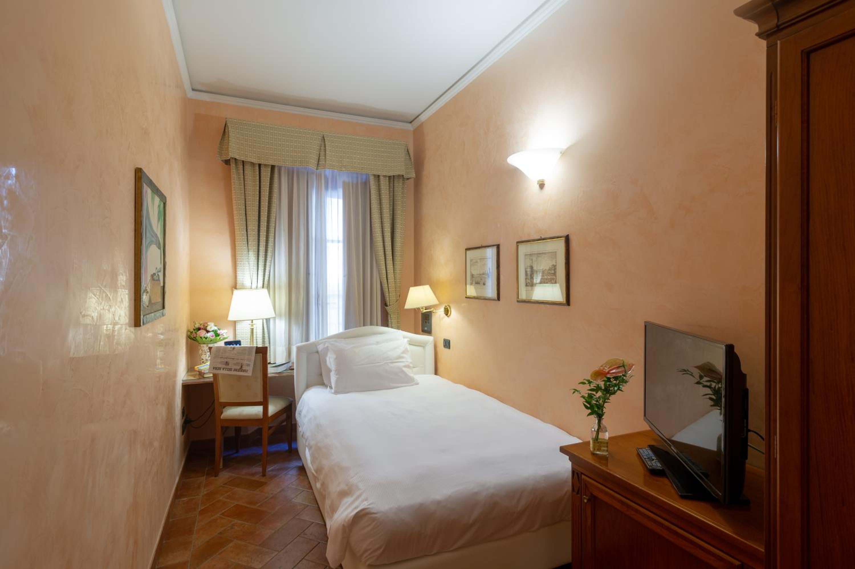 Single Room photo 1