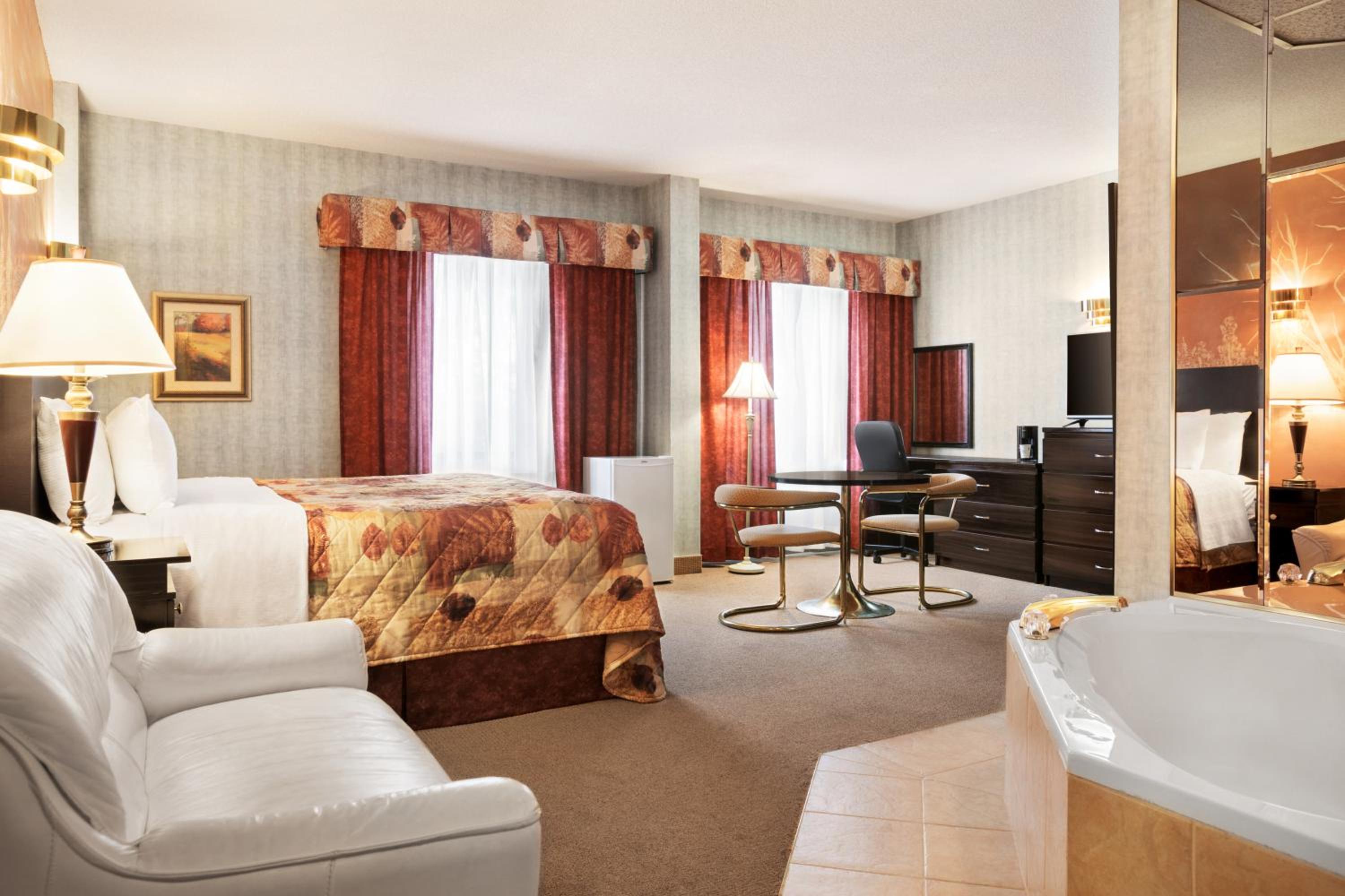 King Studio Suite - Non-Smoking - Photo 1
