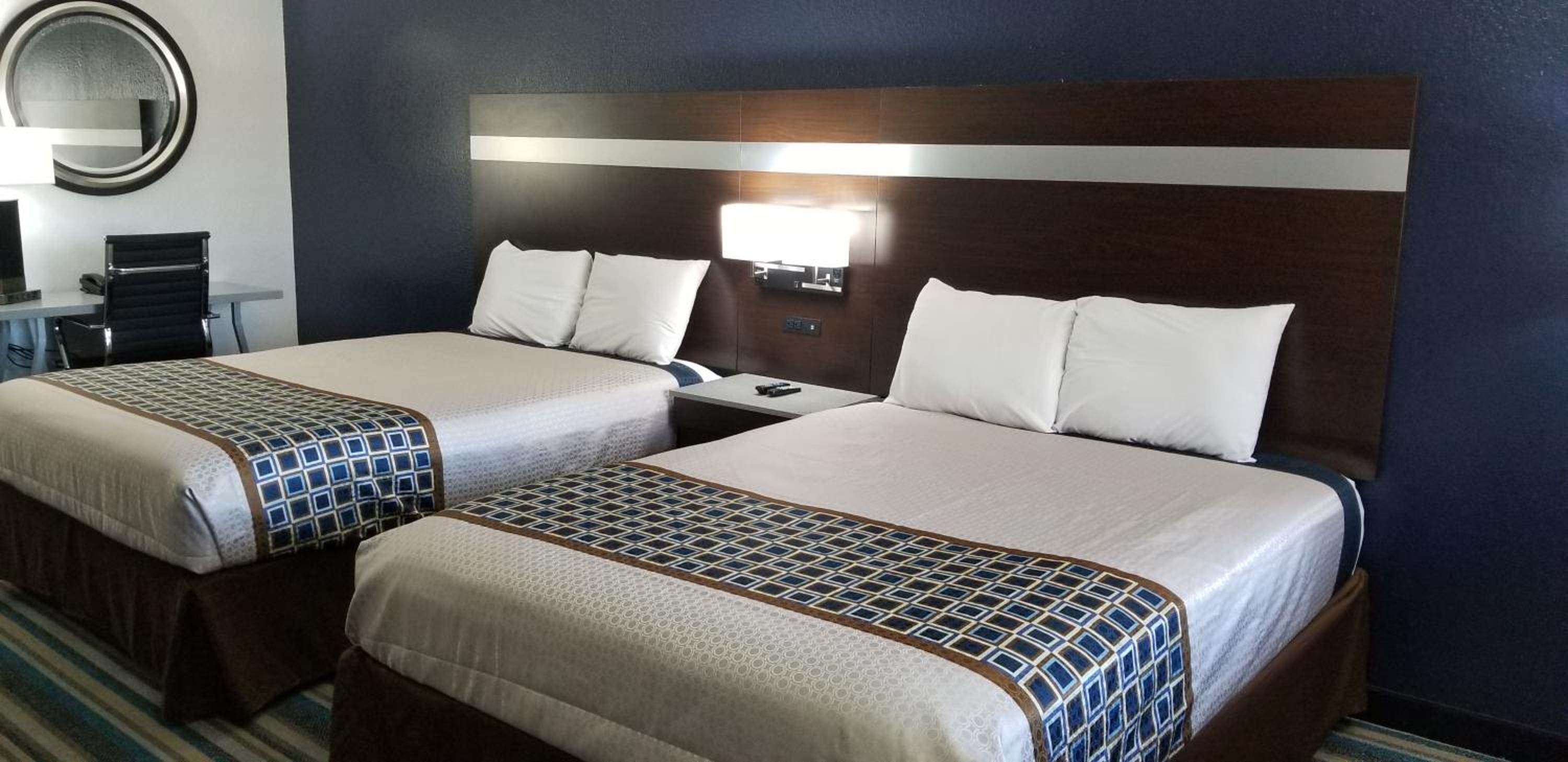Standard Queen Room with Two Queen Beds