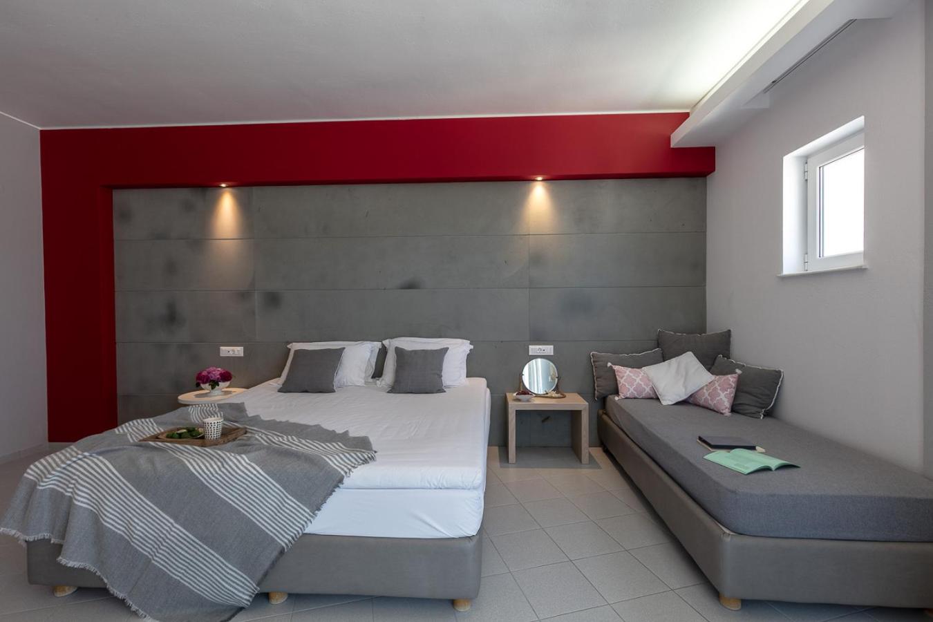 Studio with Sea View (3 Adults) - Photo 6