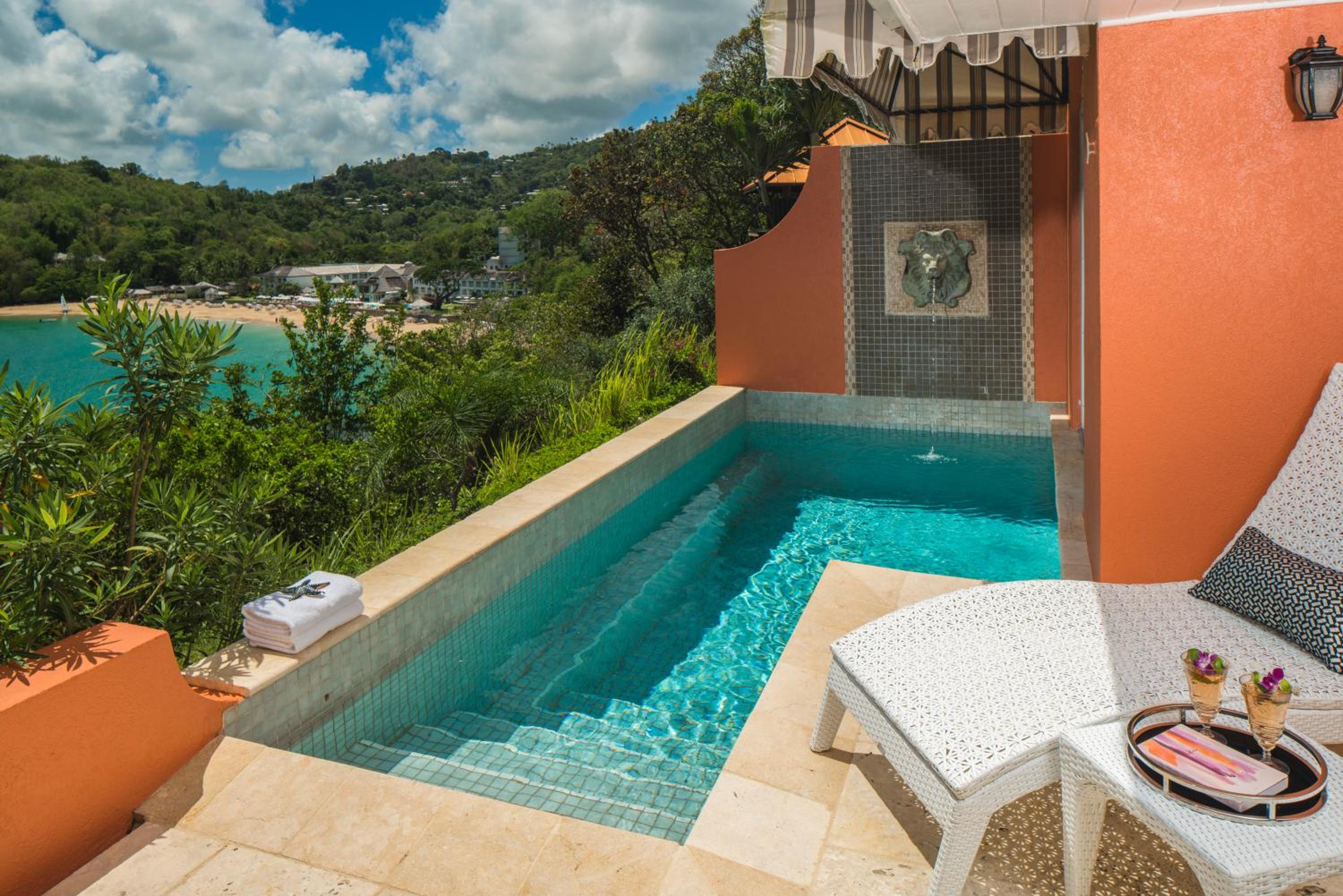 Sunset Bluff Honeymoon Oceanfront One Bedroom Butler Villa Suite with Private Pool photo 3