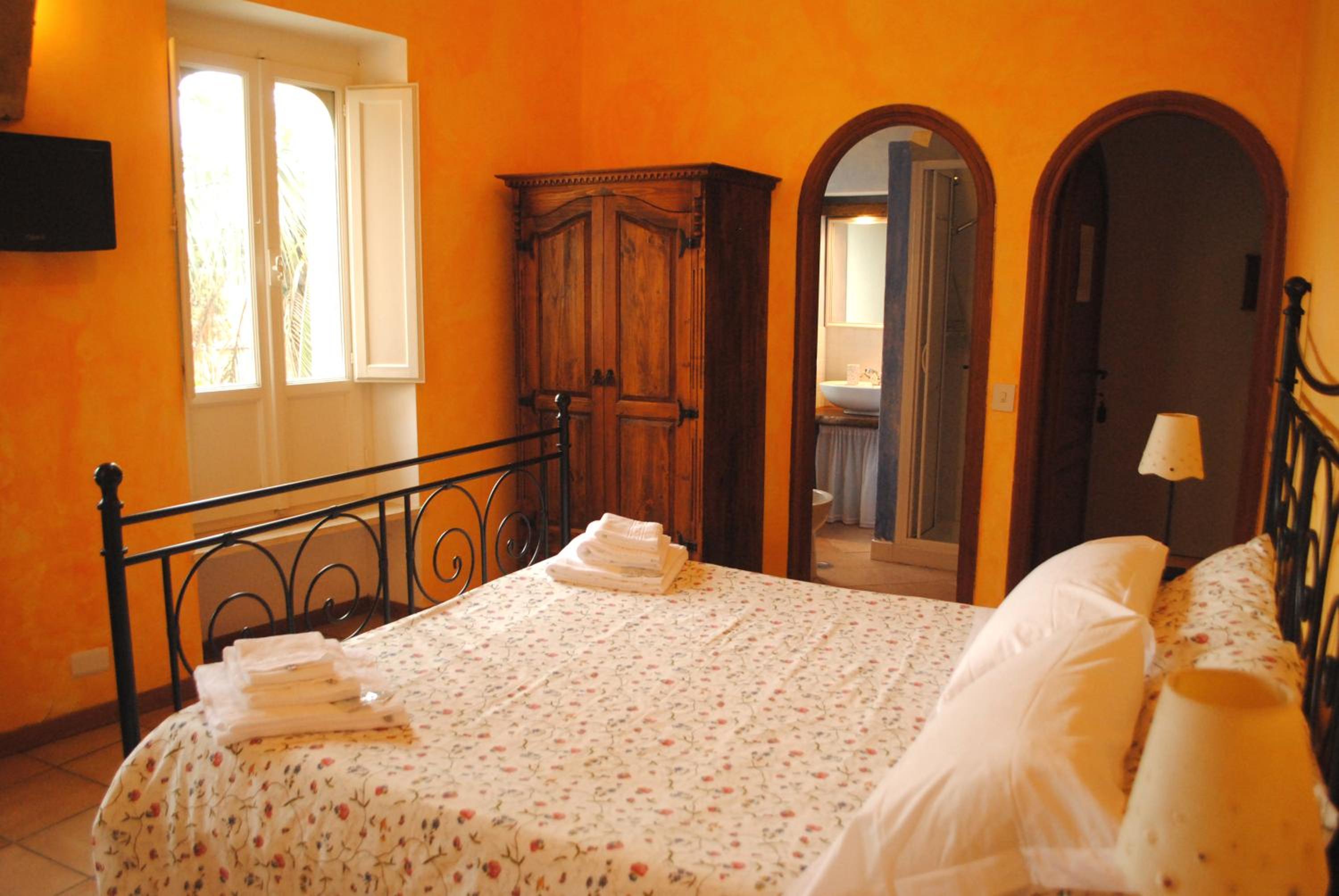 Double Room with Balcony photo 1