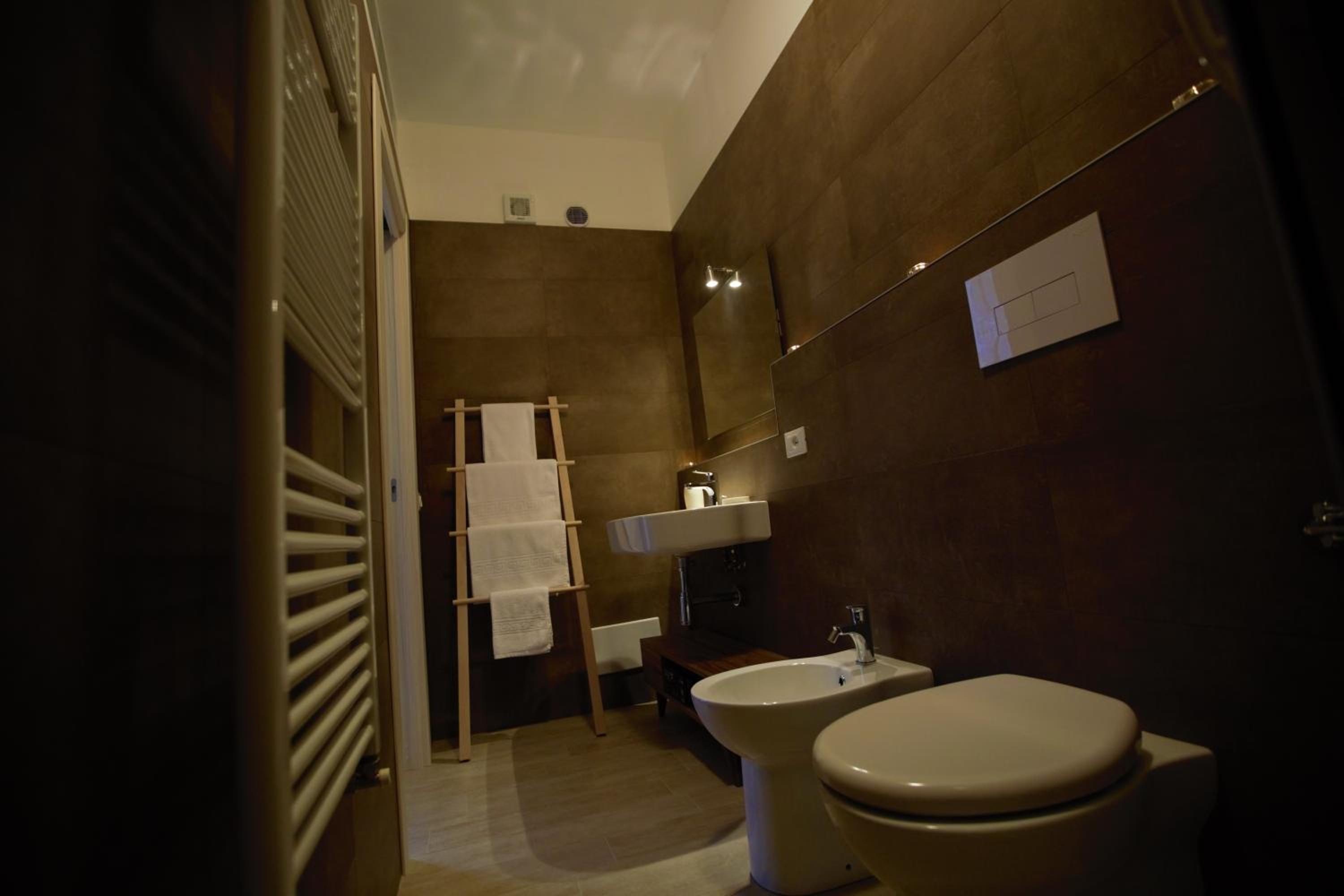 Double Room with Balcony photo 3