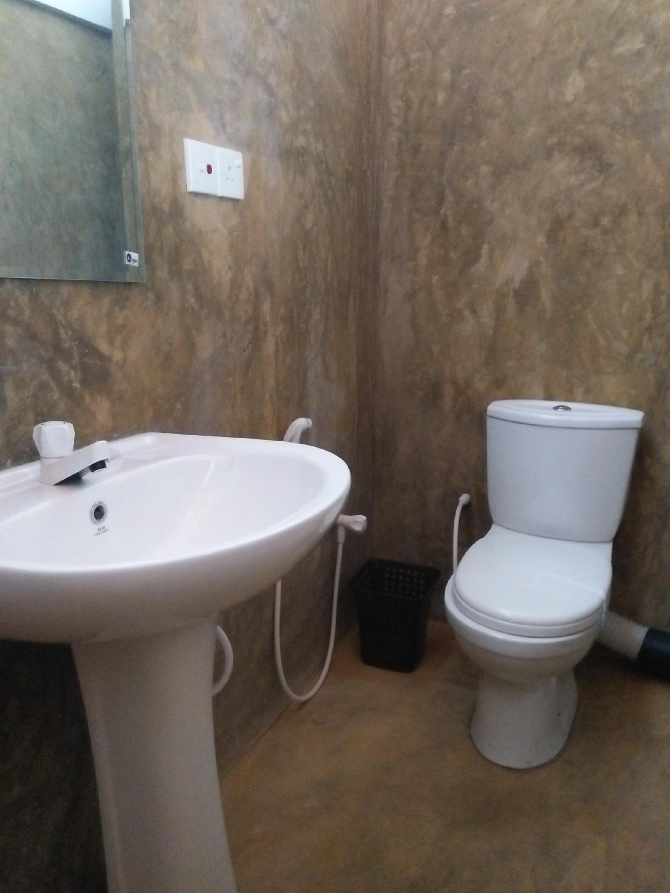 Triple Room with Private Bathroom photo 3