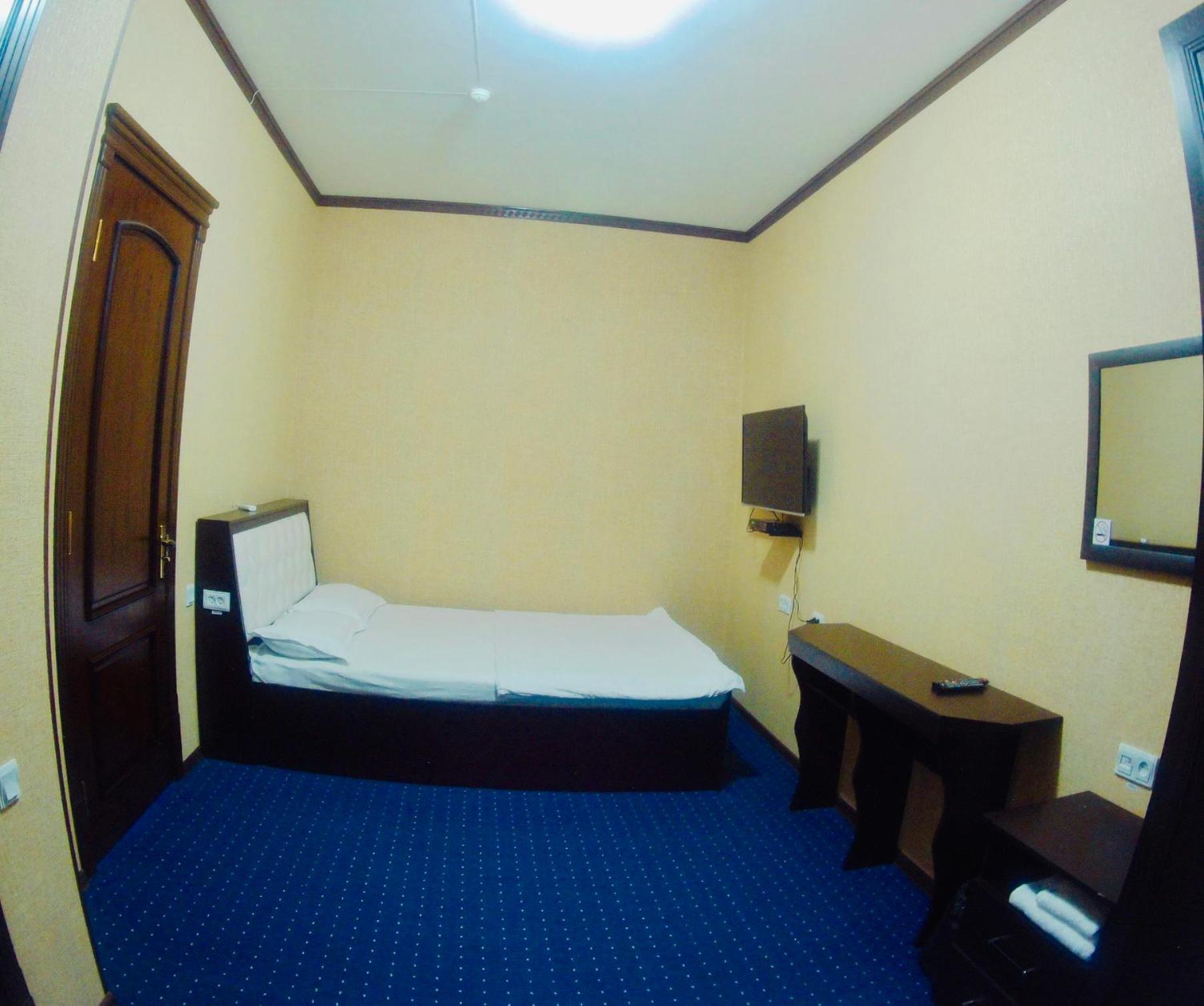 Standard King Room photo 1