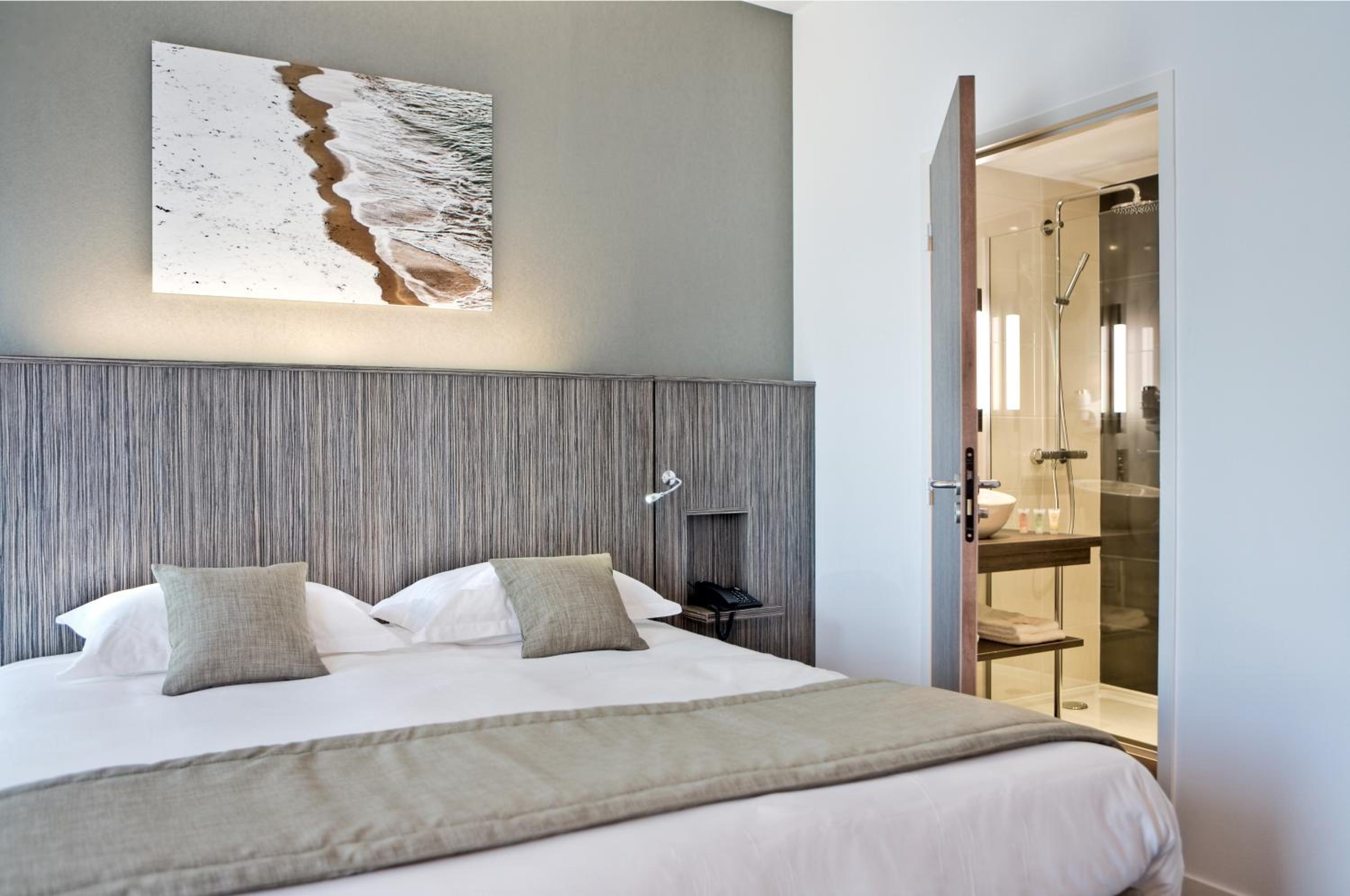 Superior Double Room - Photo 3