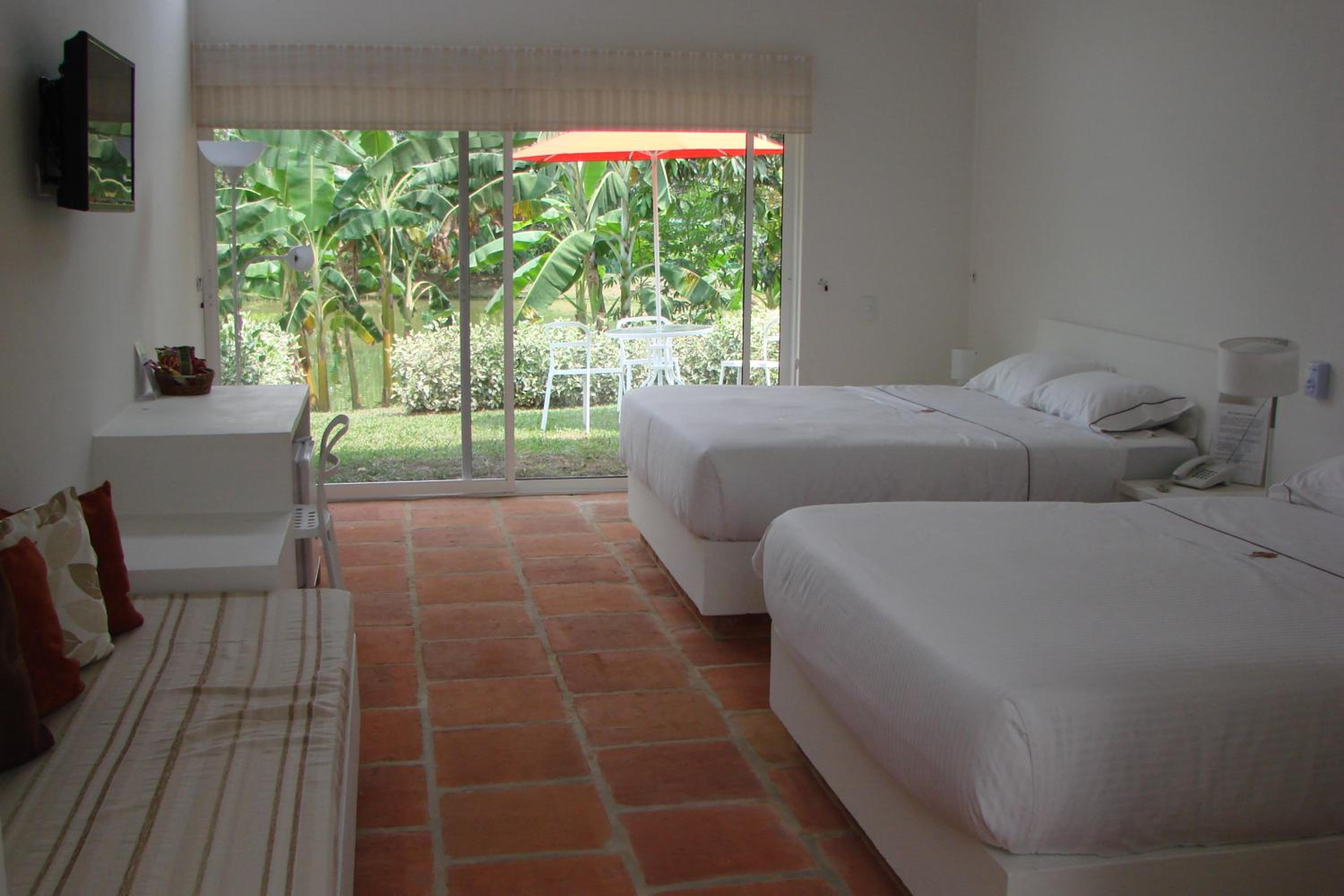 Superior Queen Room with Two Queen Beds