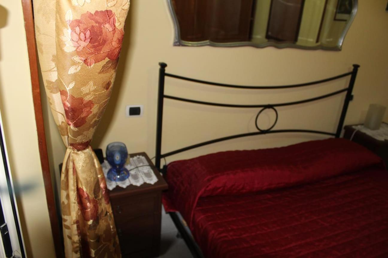 One-Bedroom Apartment - Photo 9