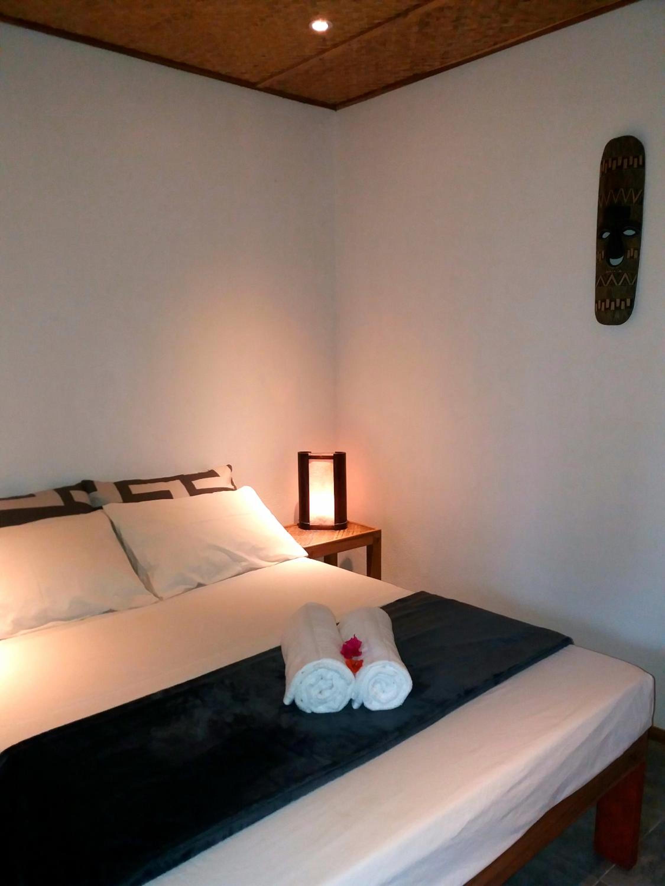Deluxe Double Room - Photo 8