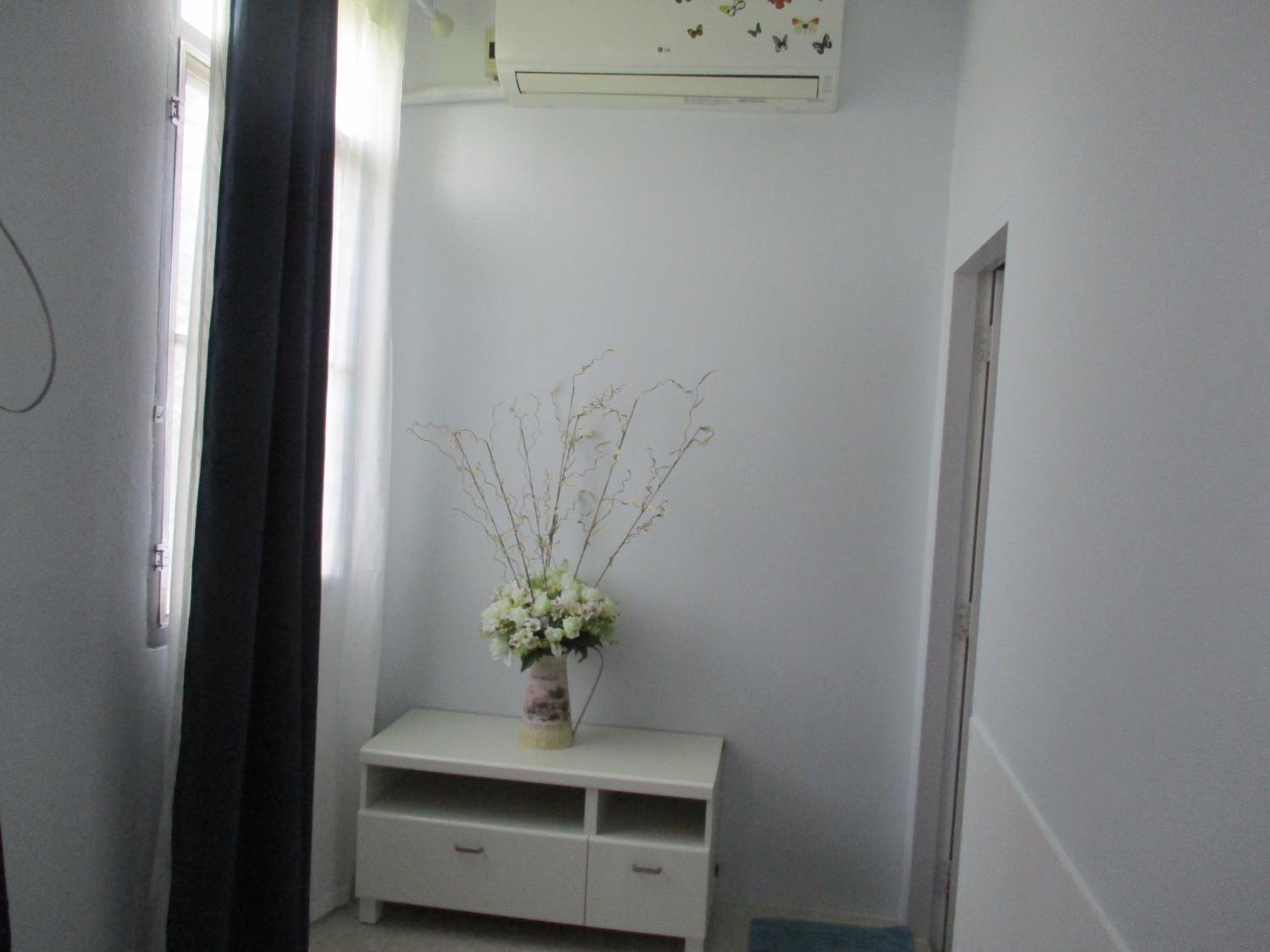 Studio with Balcony photo 2