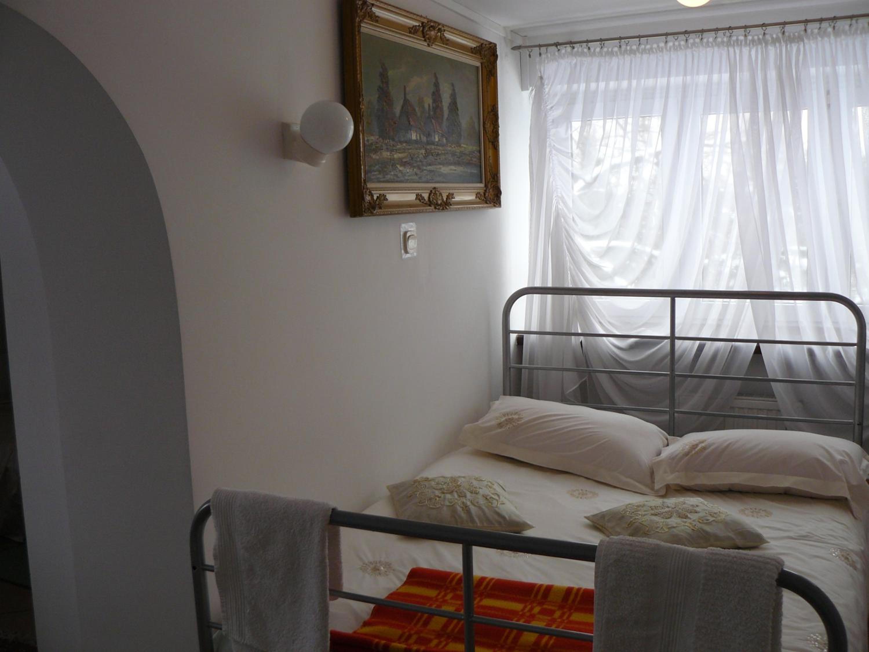 Double or Twin Room - Photo 5