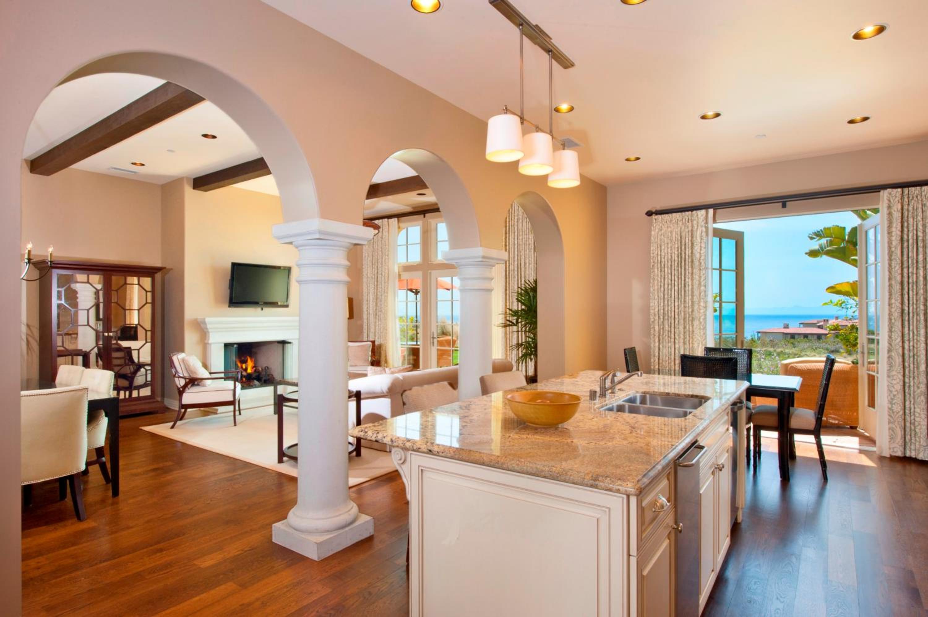 Two-Bedroom Villa with Ocean View - Photo 3