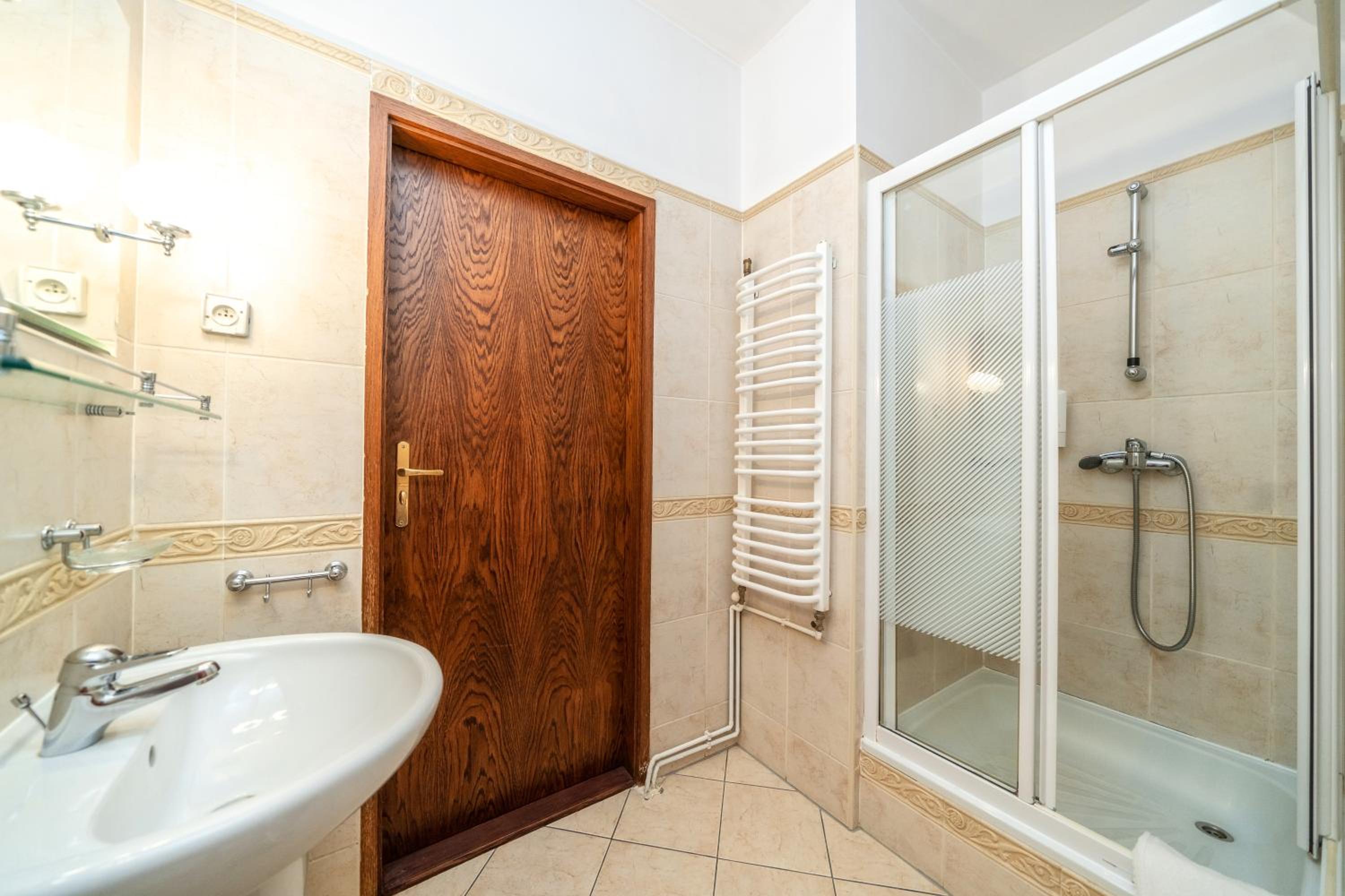 Triple Room - Photo 2