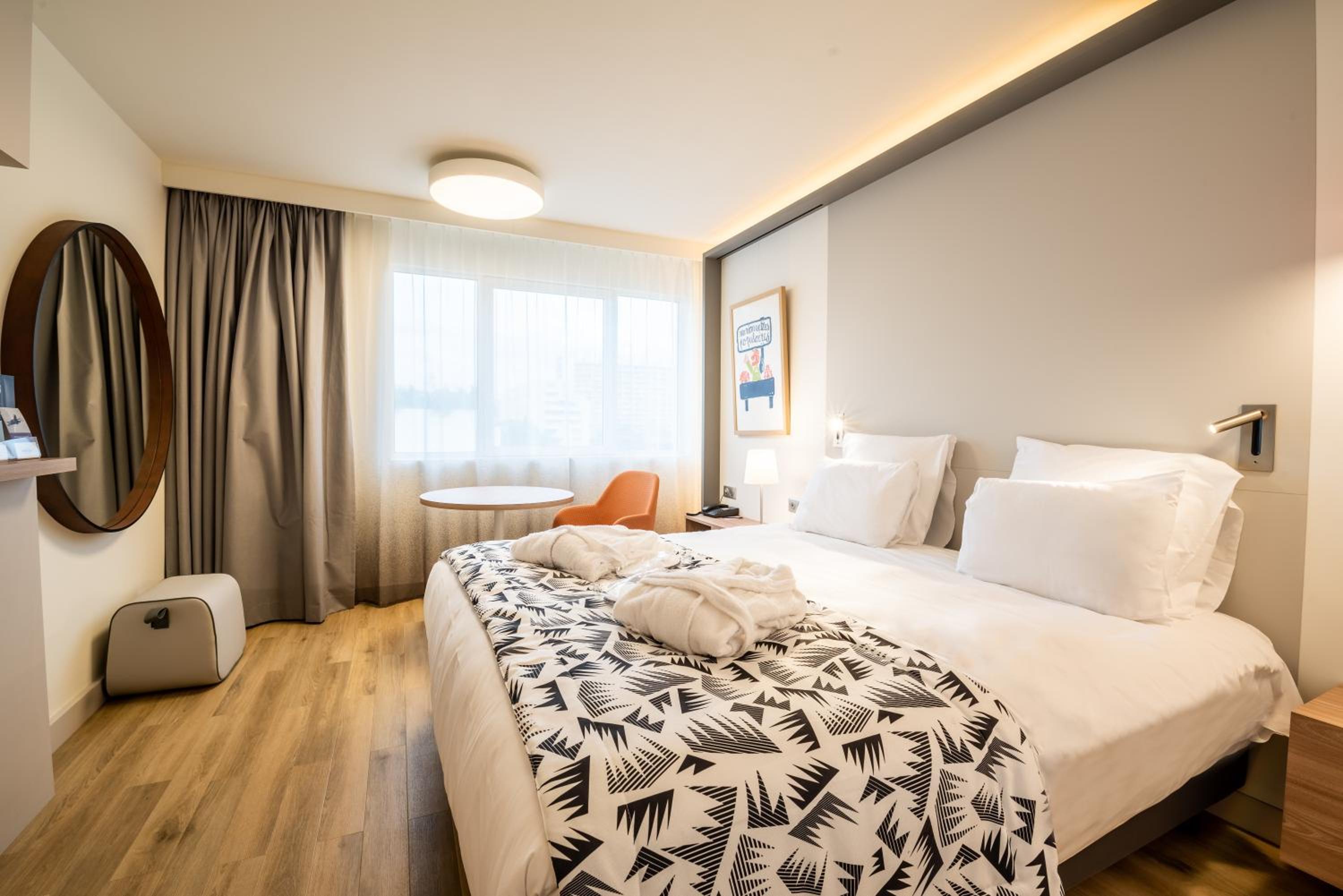 Superior King Room