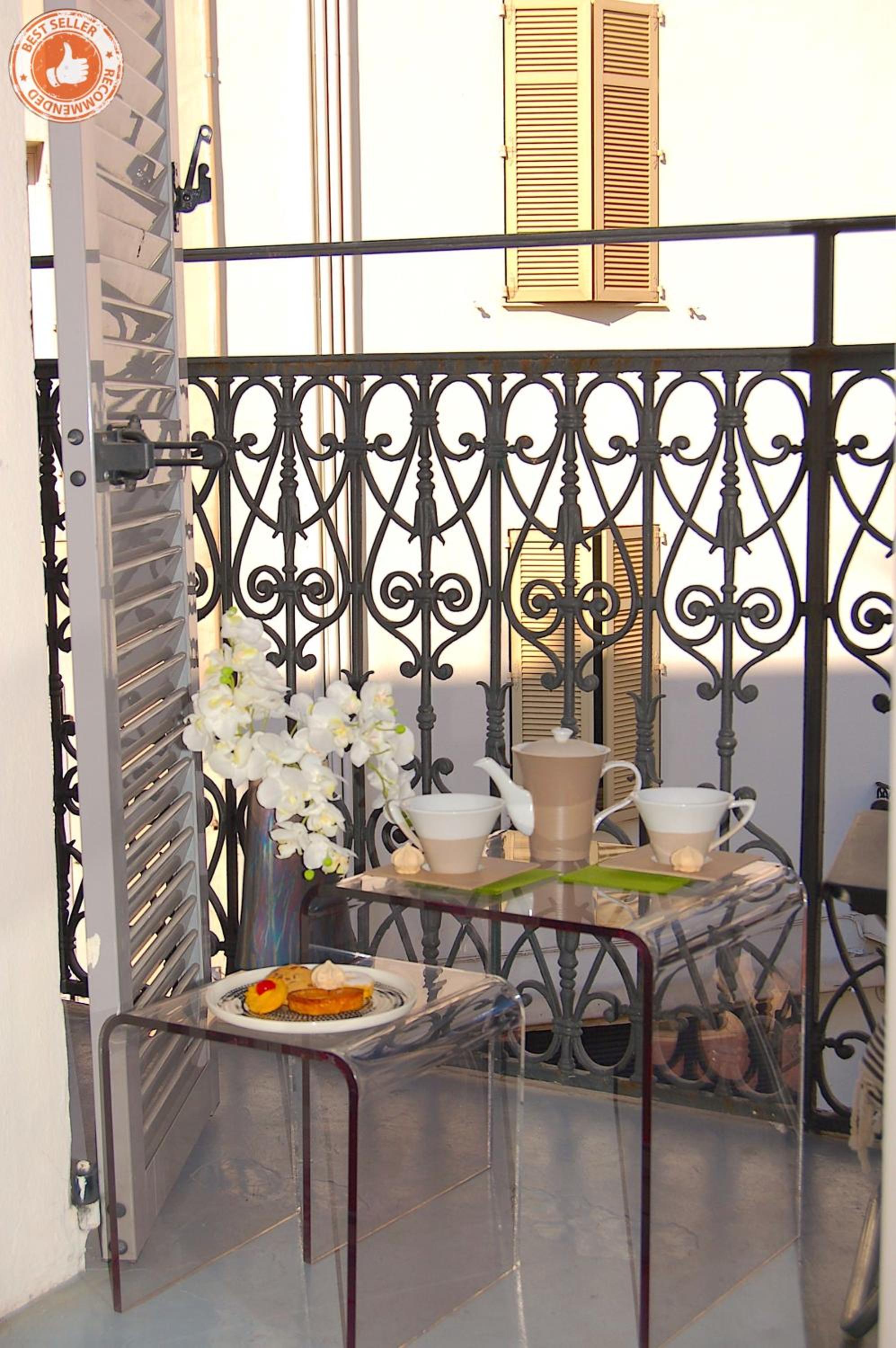 Apartment with Balcony