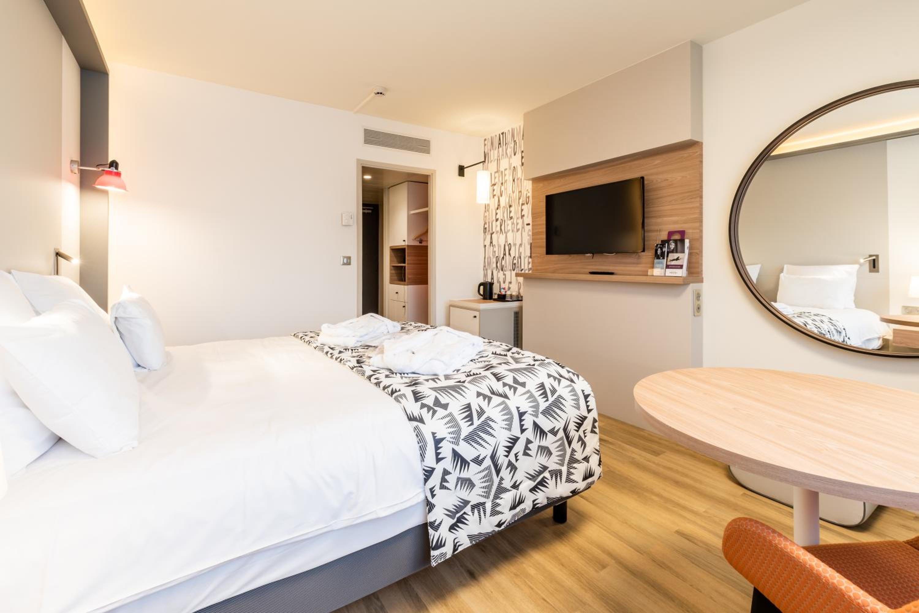 Superior King Room photo 2