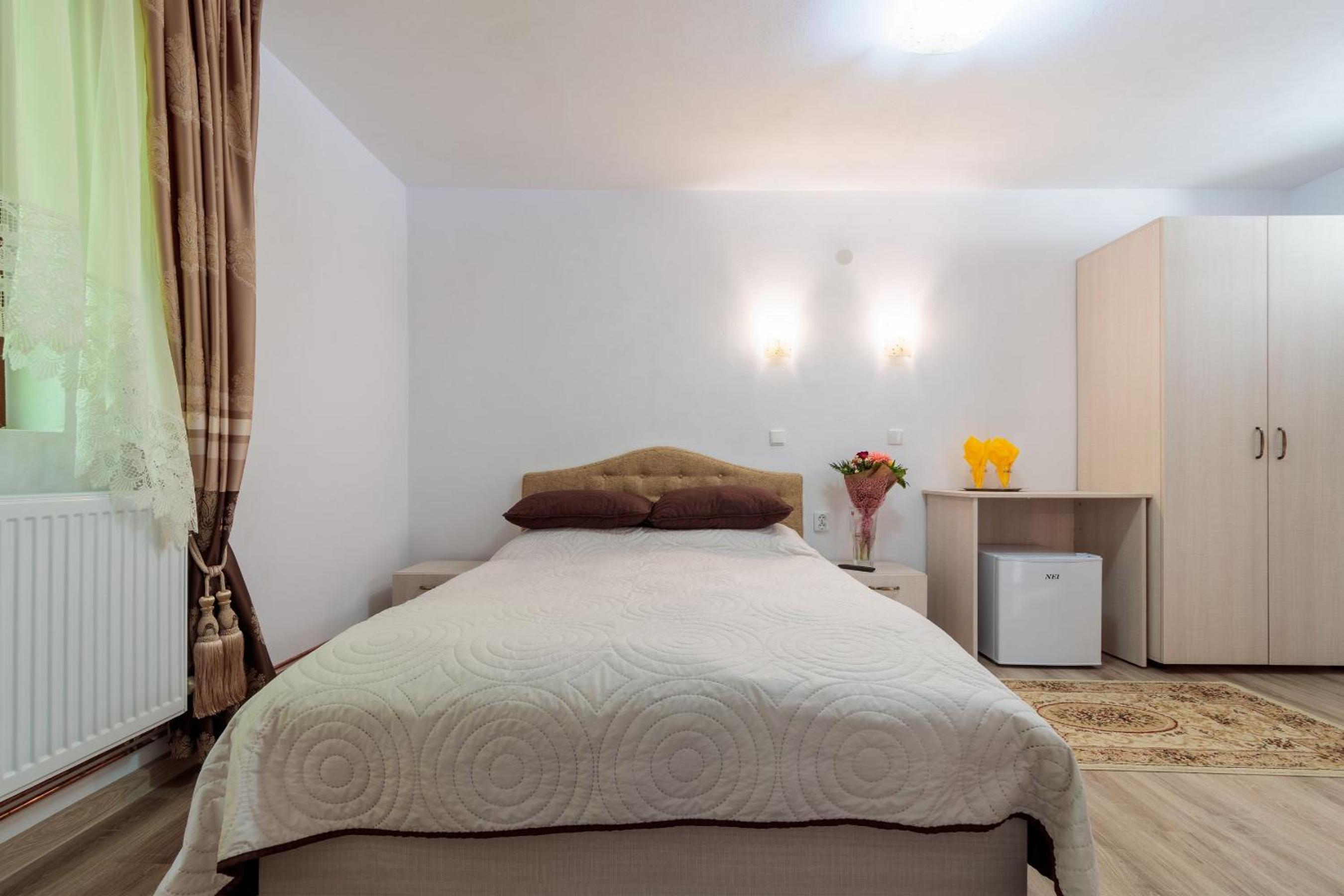 Economy Double Room - Photo 1