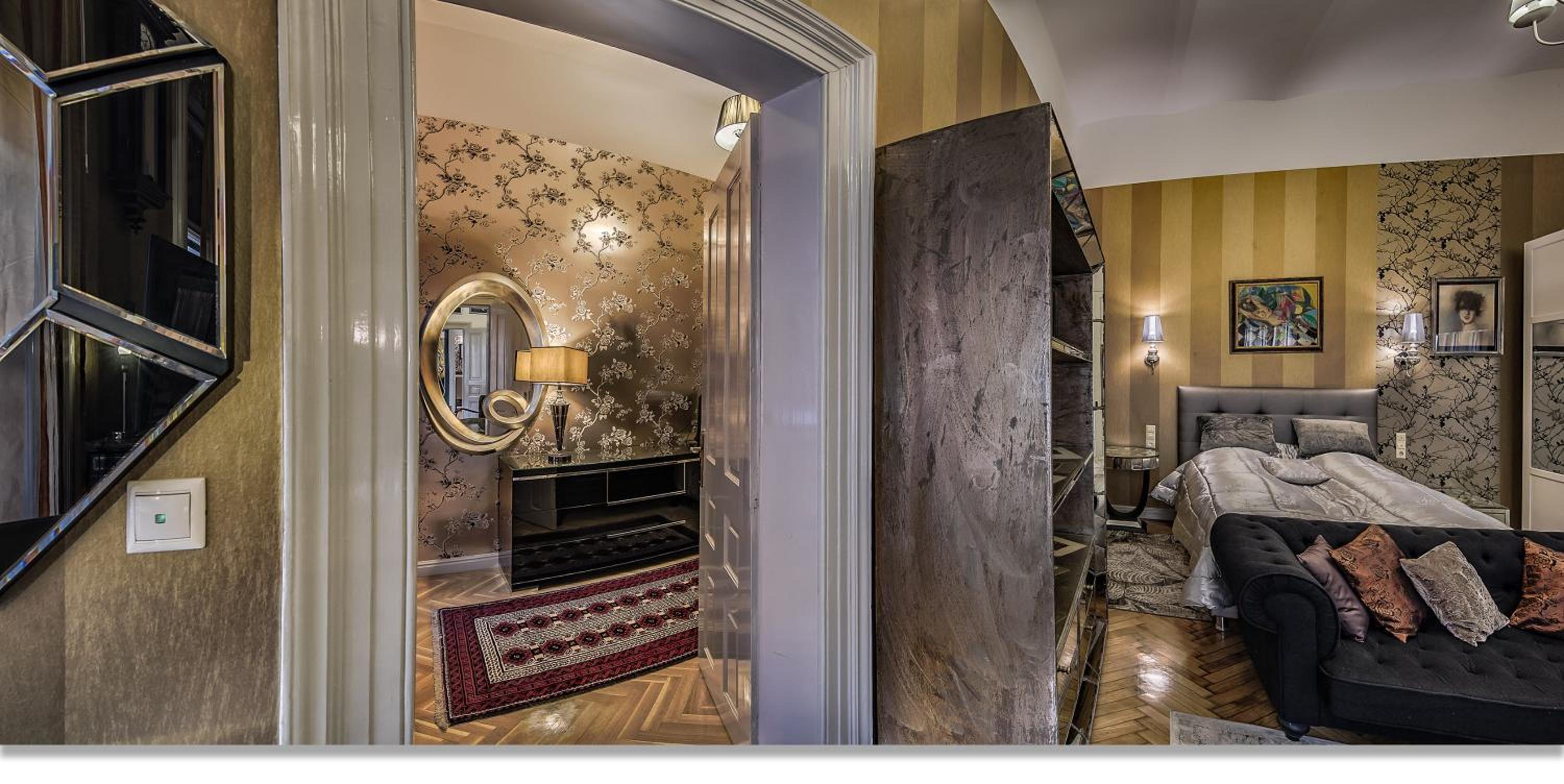 Two-Bedroom Apartment - Photo 41