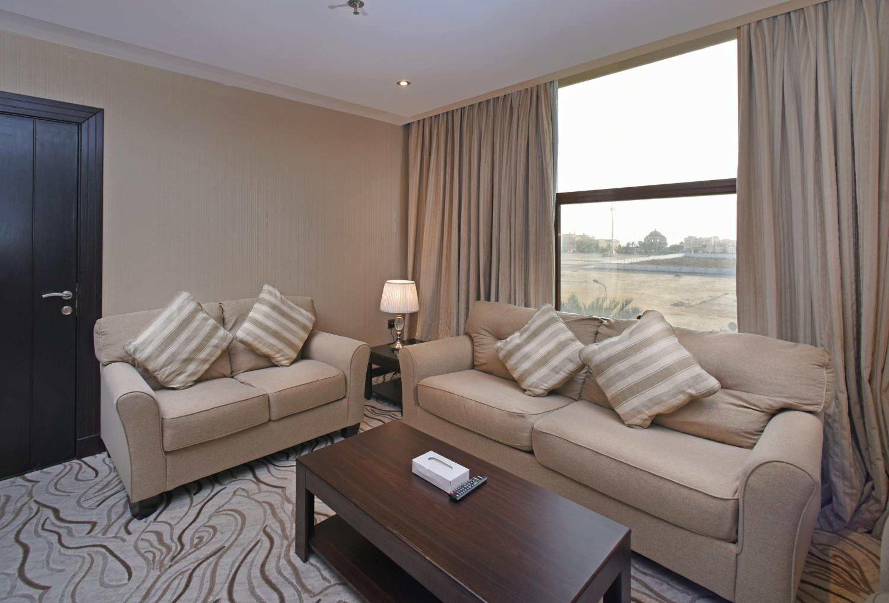 One-Bedroom Suite photo 3