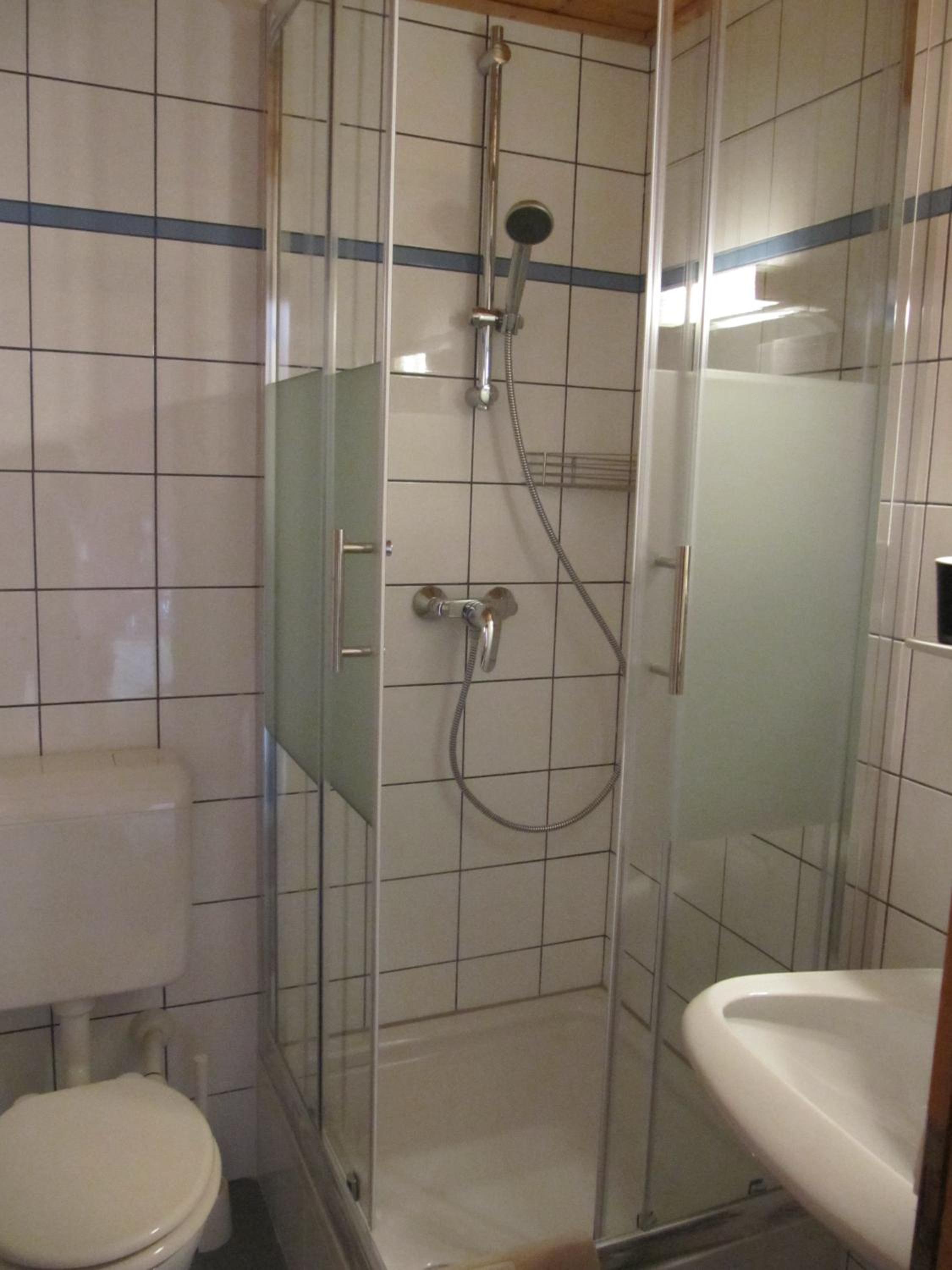 Standard Double Room - Photo 6