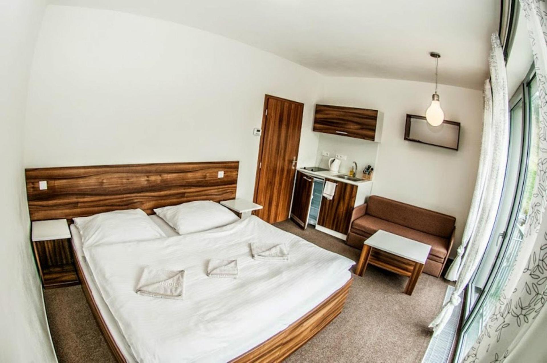 Studio Apartment - Photo 44