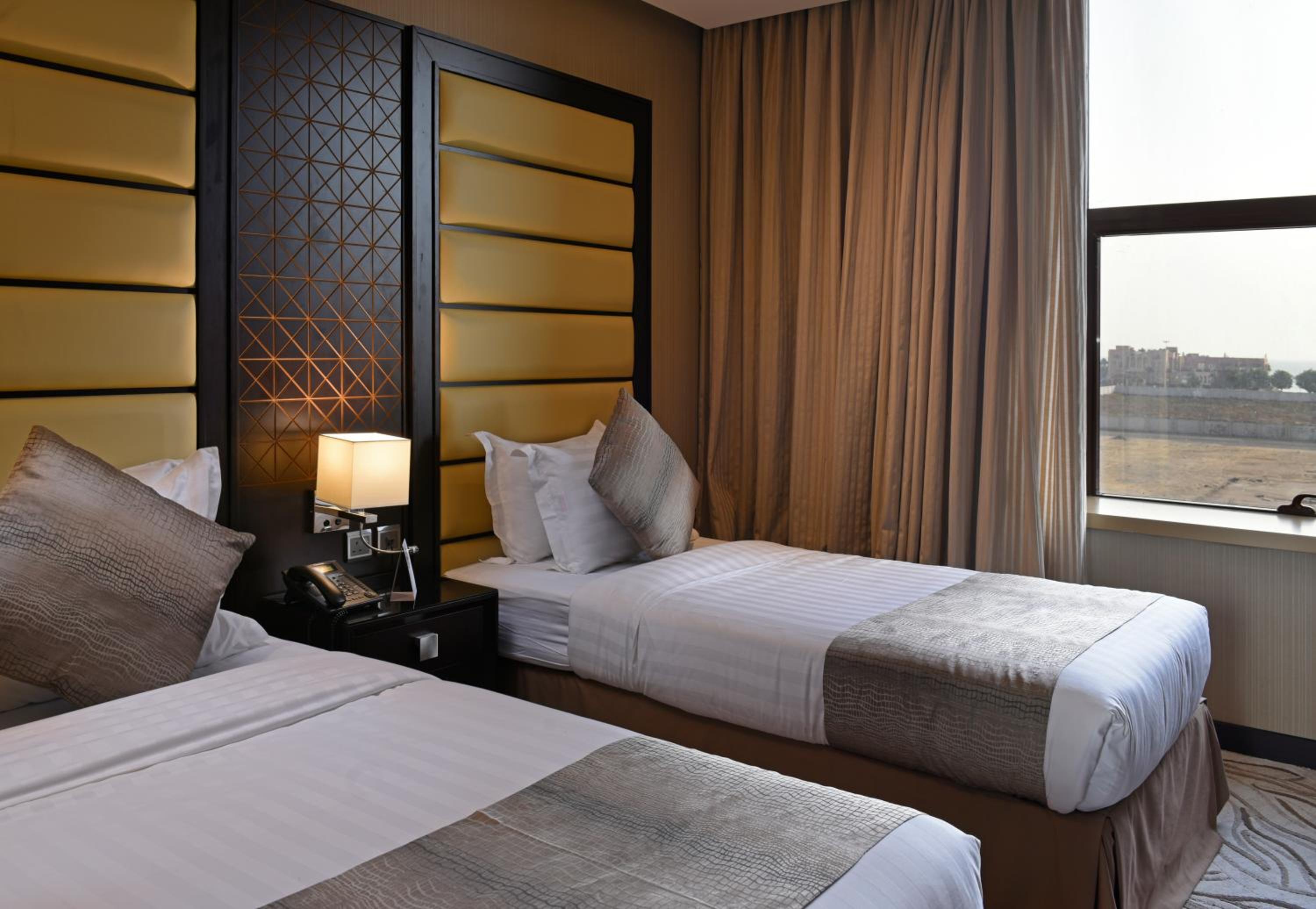 Deluxe Twin Room photo 1