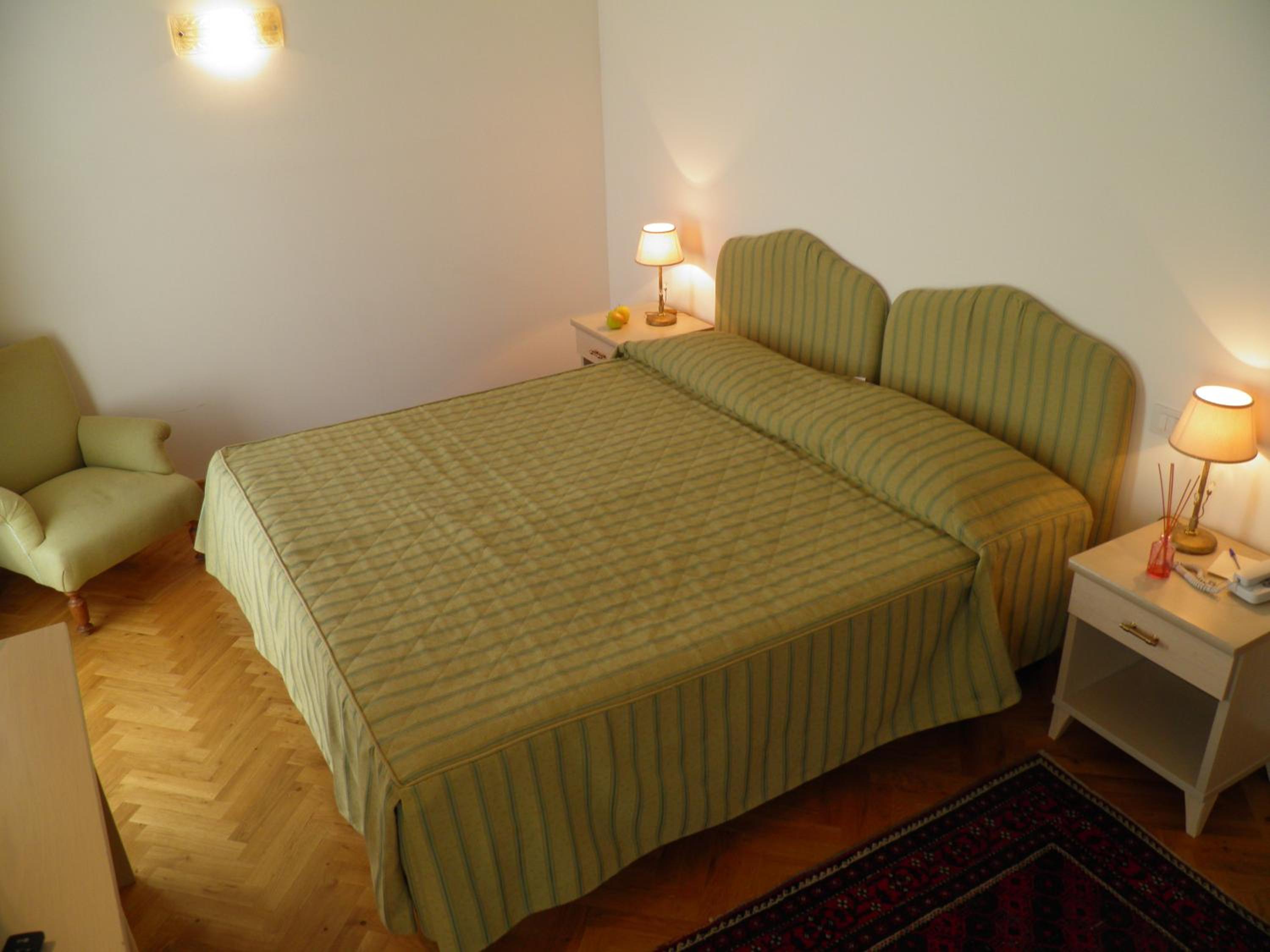 Deluxe Double or Twin Room - Photo 1