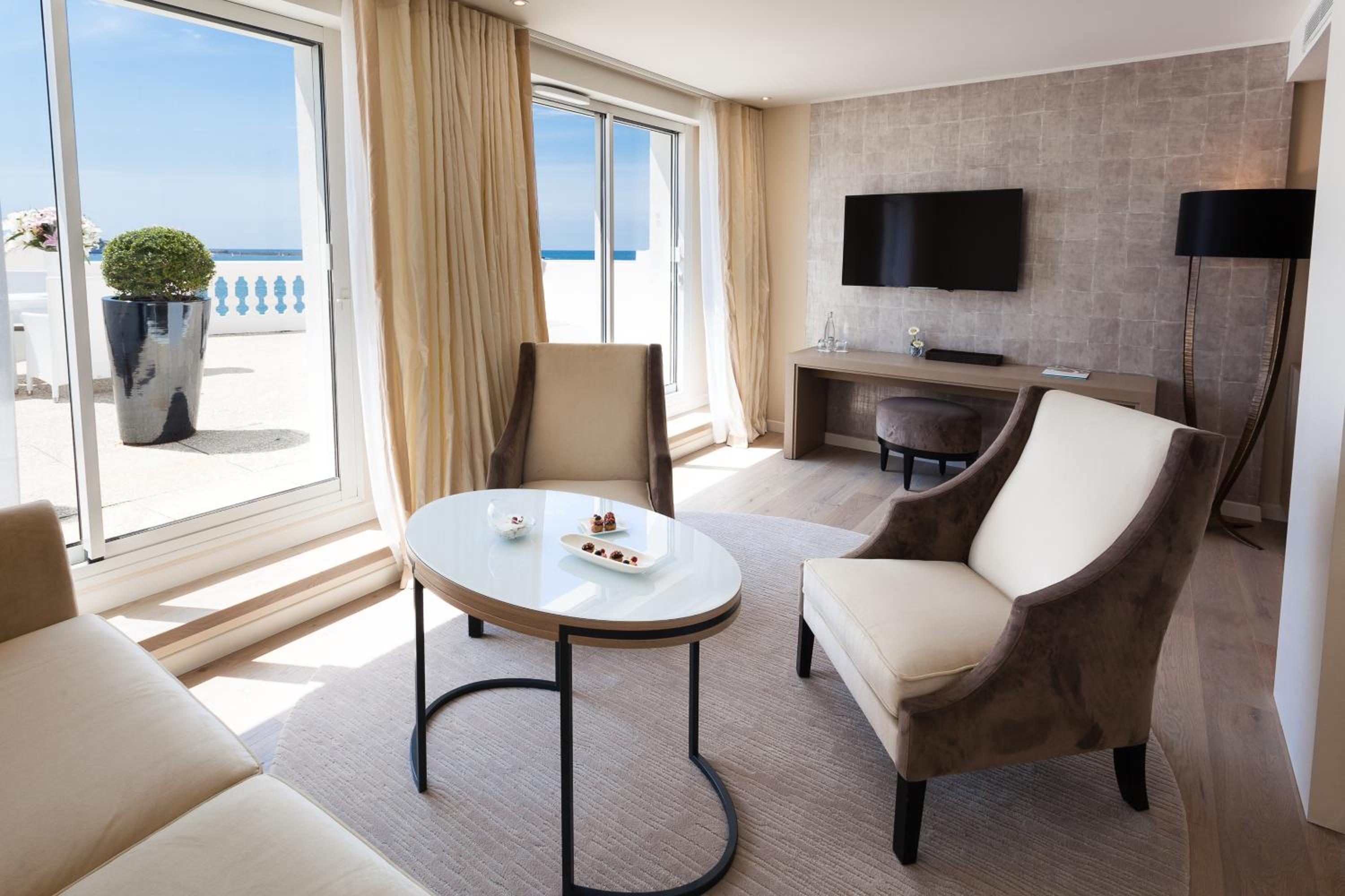 Ocean Suite - Free Spa Access photo 3