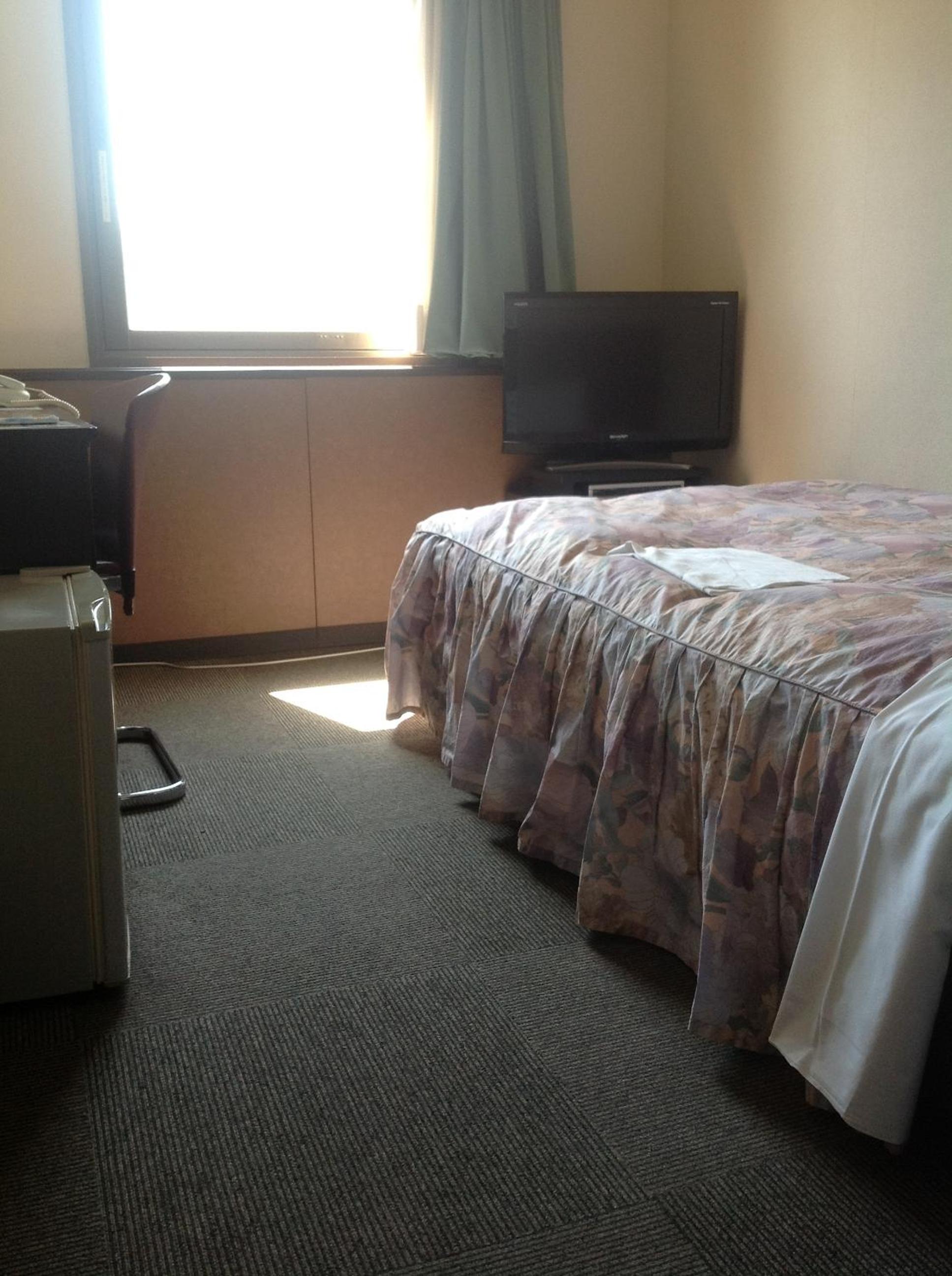 Single Room - Non-Smoking - Photo 10