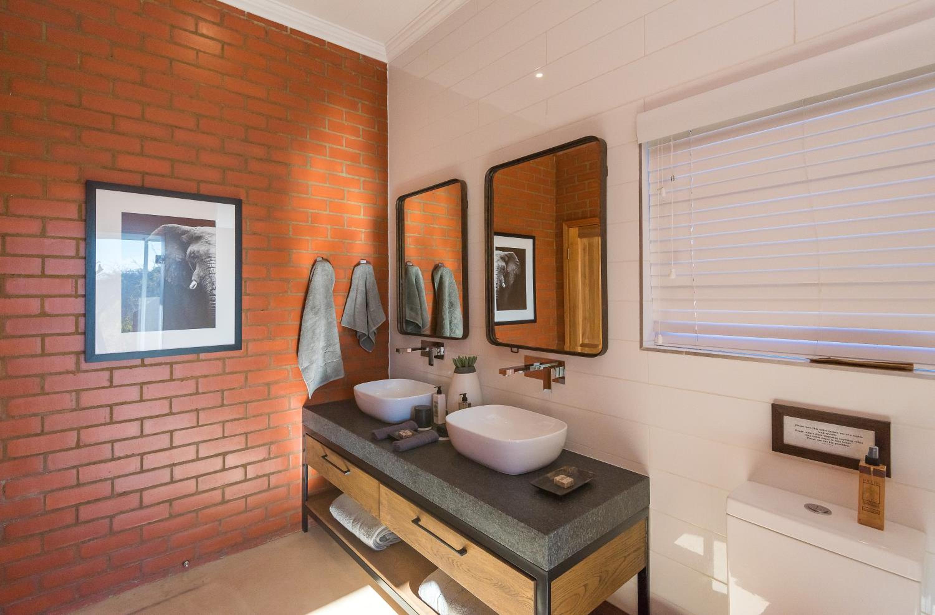 Luxury Suite photo 3