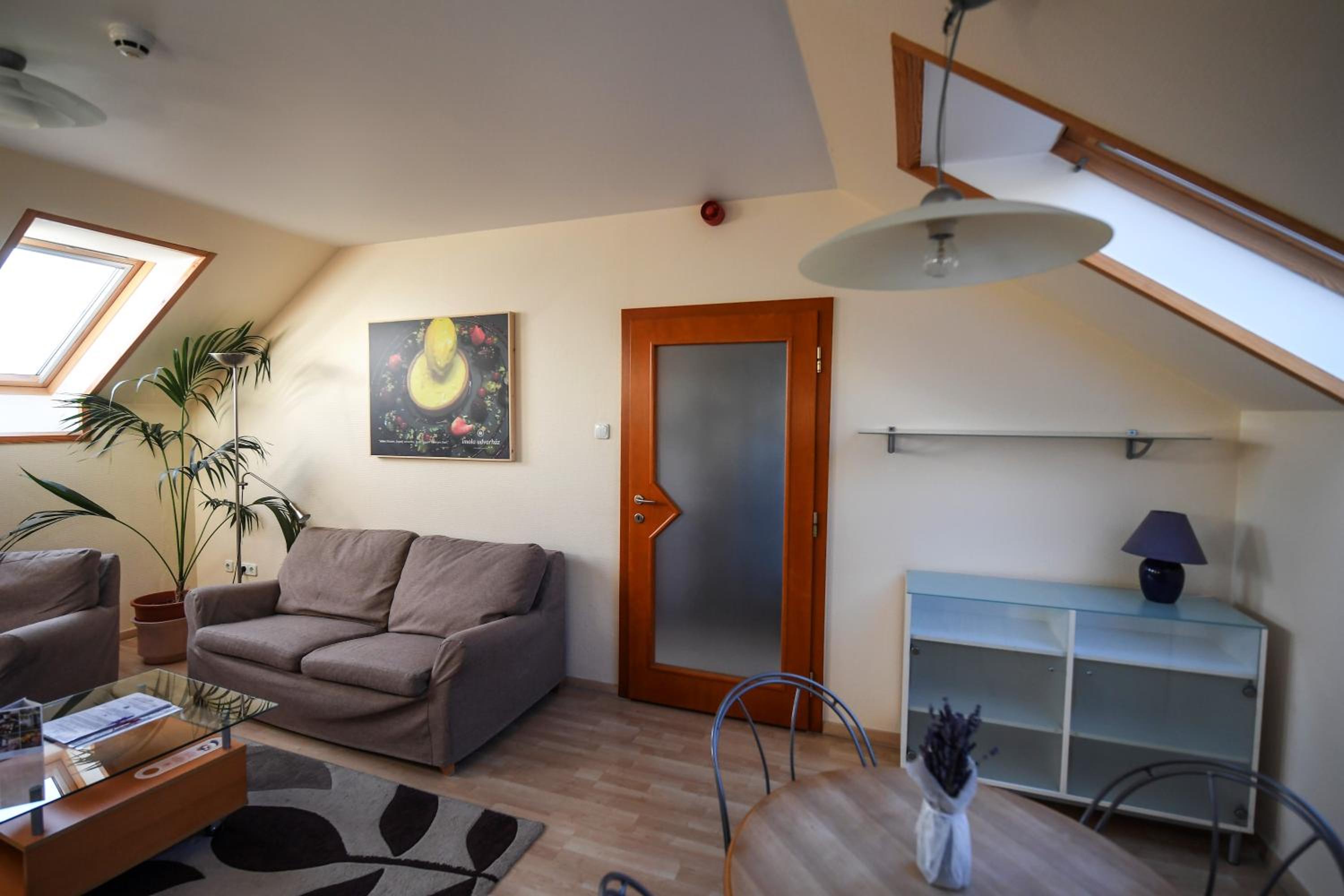 Family Apartment - Photo 3