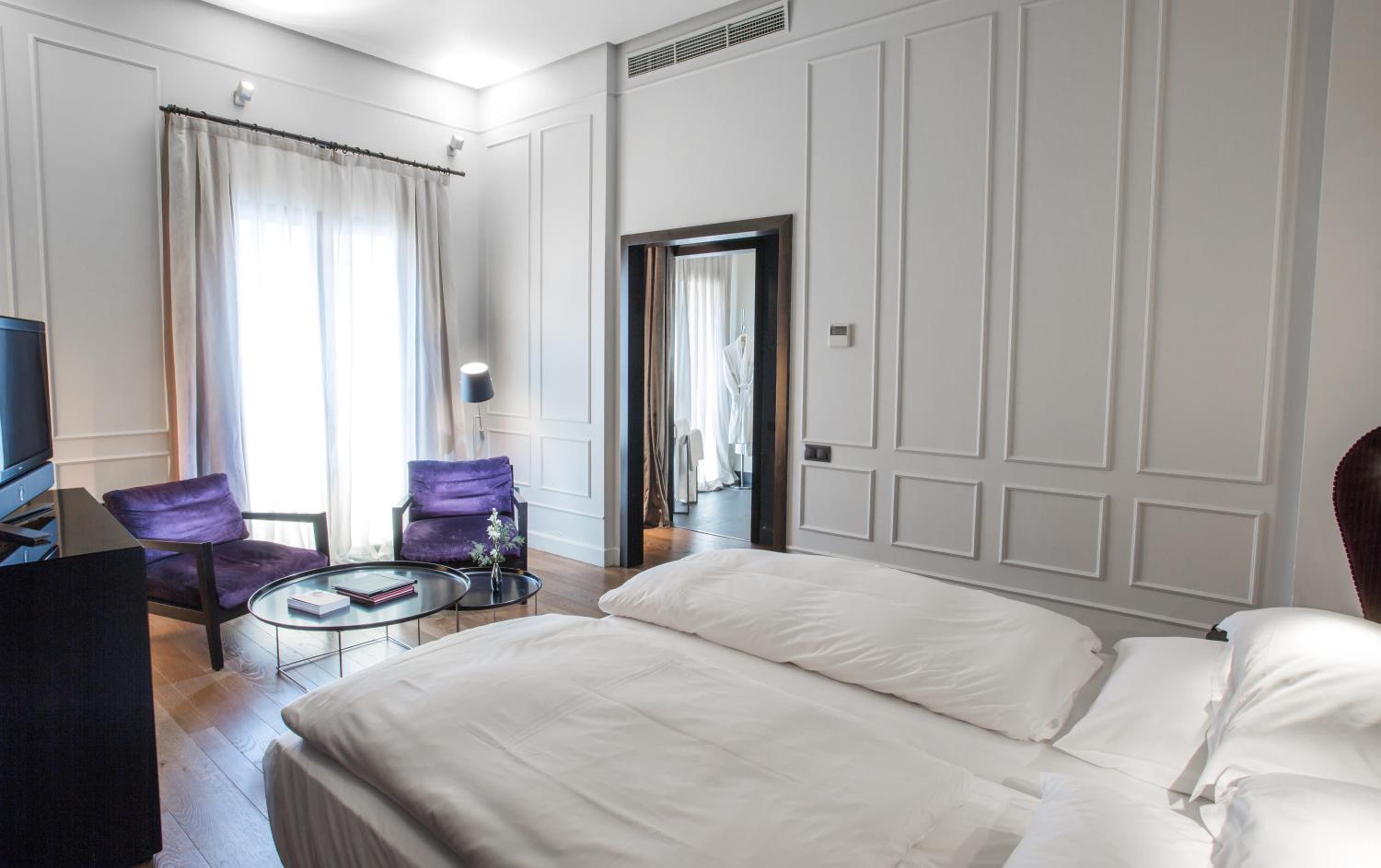 Deluxe Double or Twin Room - Photo 3