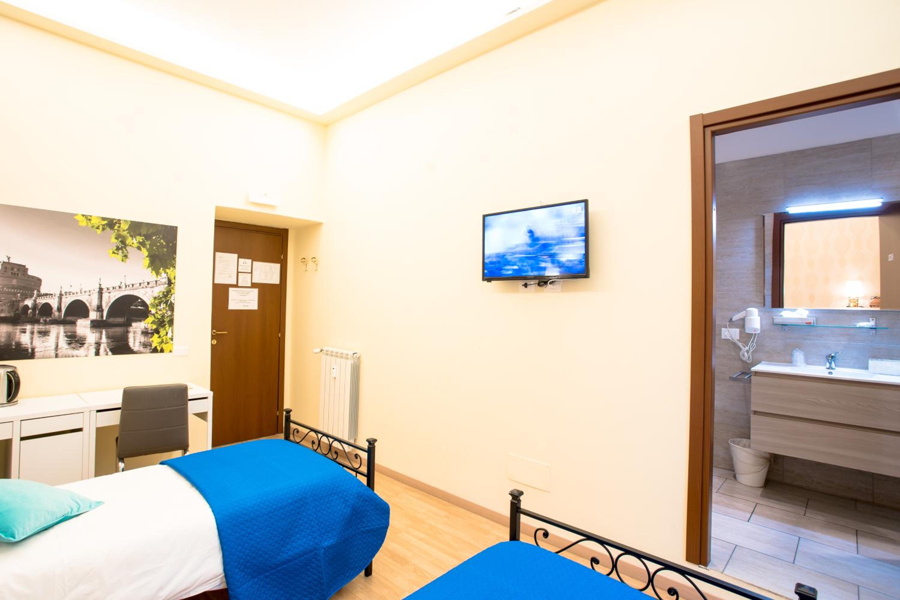 Twin Room photo 2