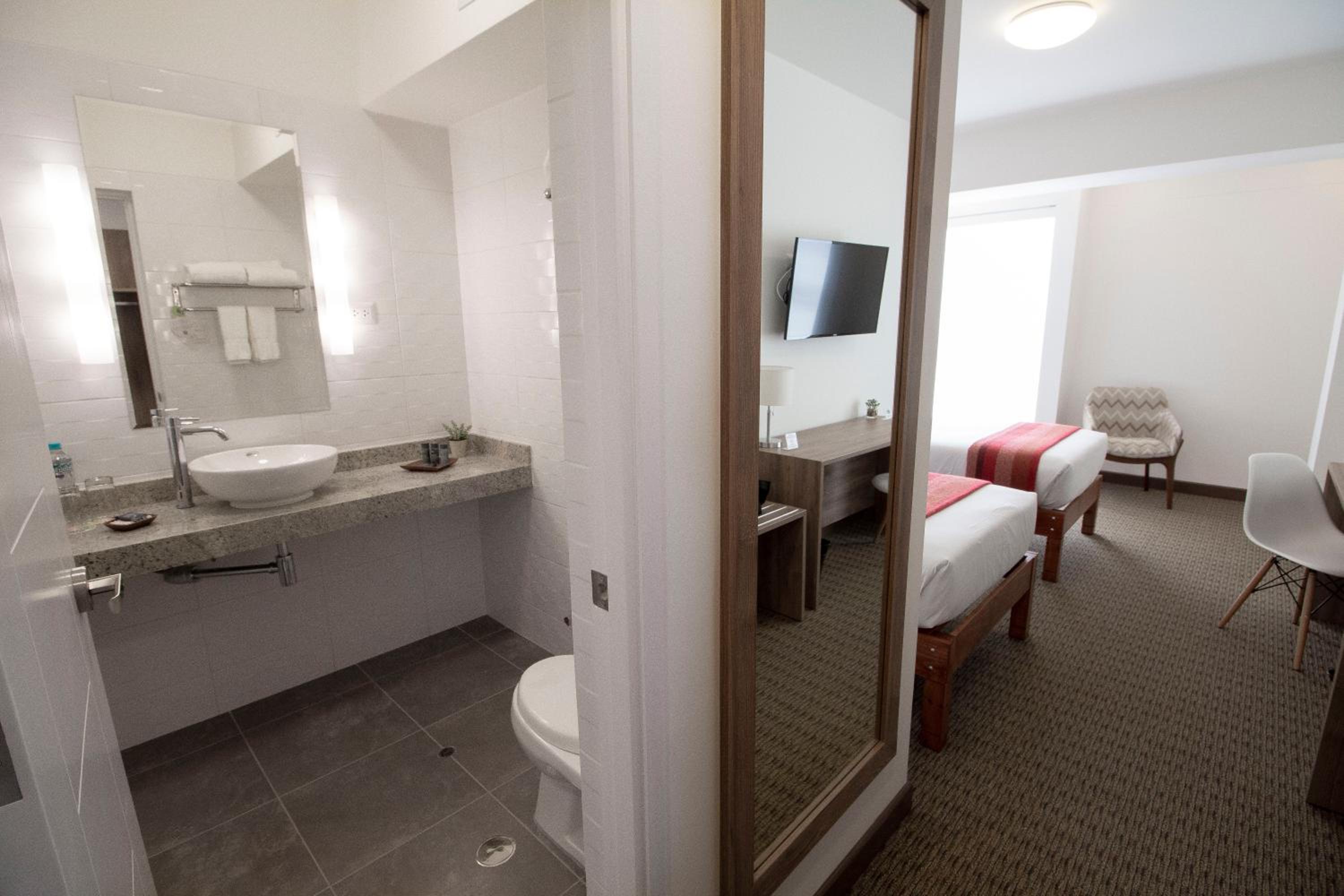 Standard Twin Room