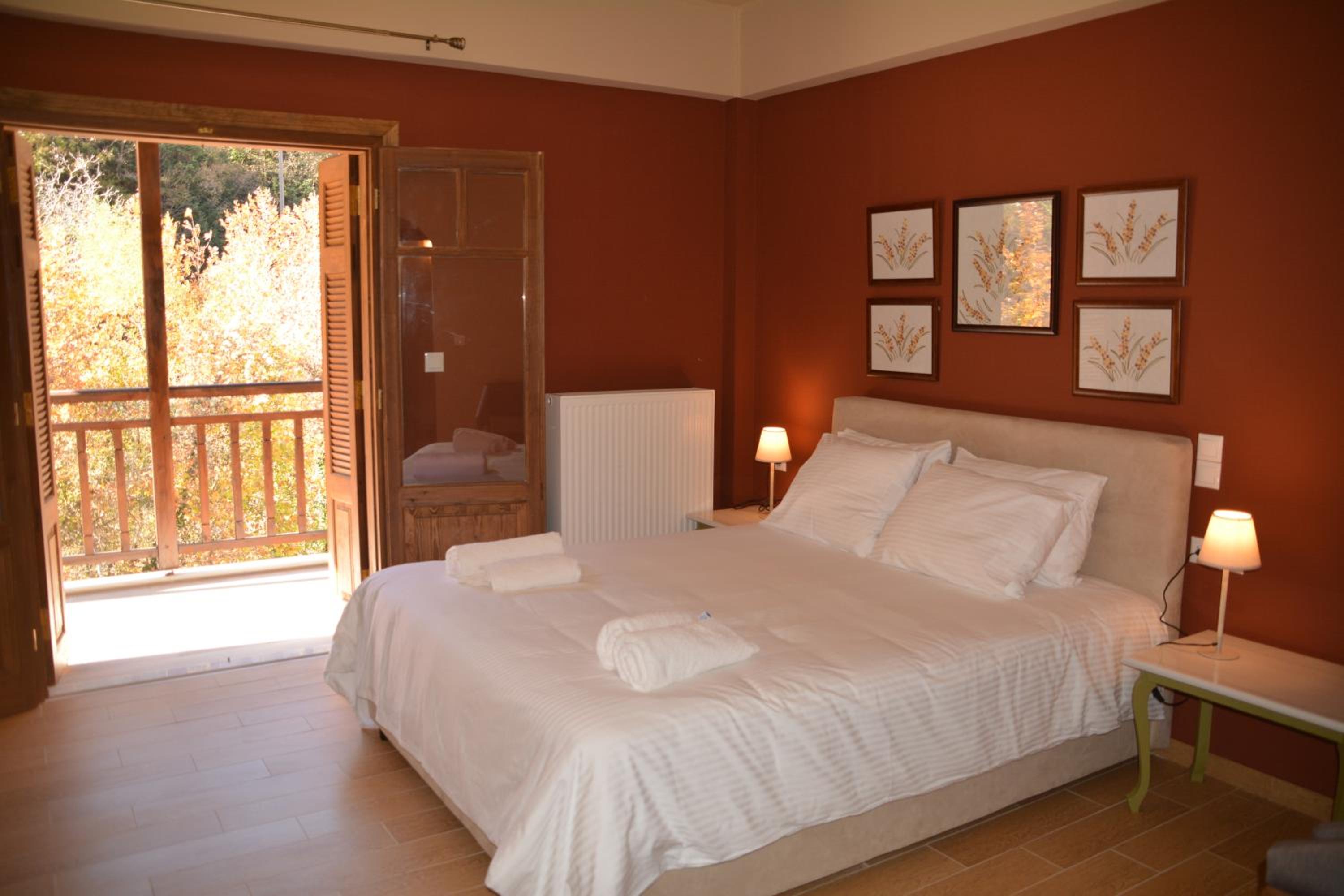 Double Room with Mountain View