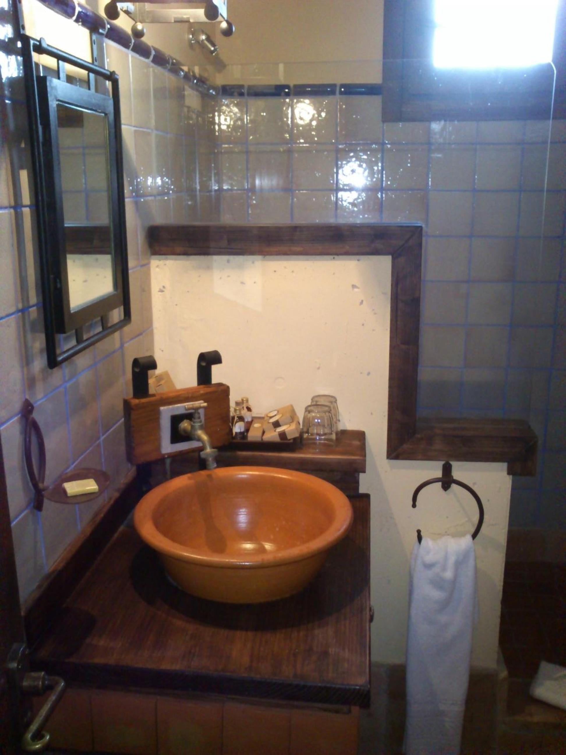 Twin Room - Photo 7