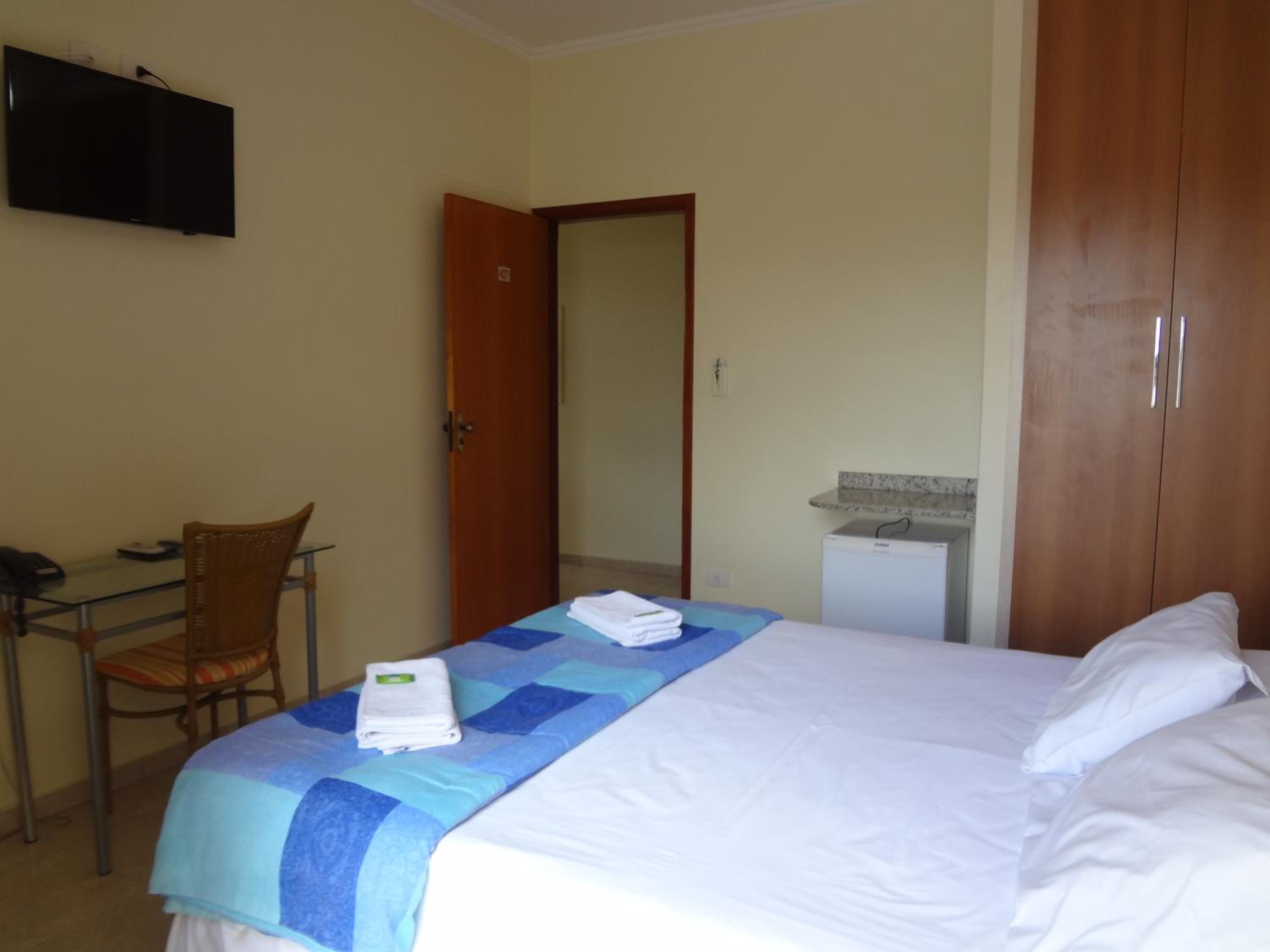 Standard Double Room photo 3