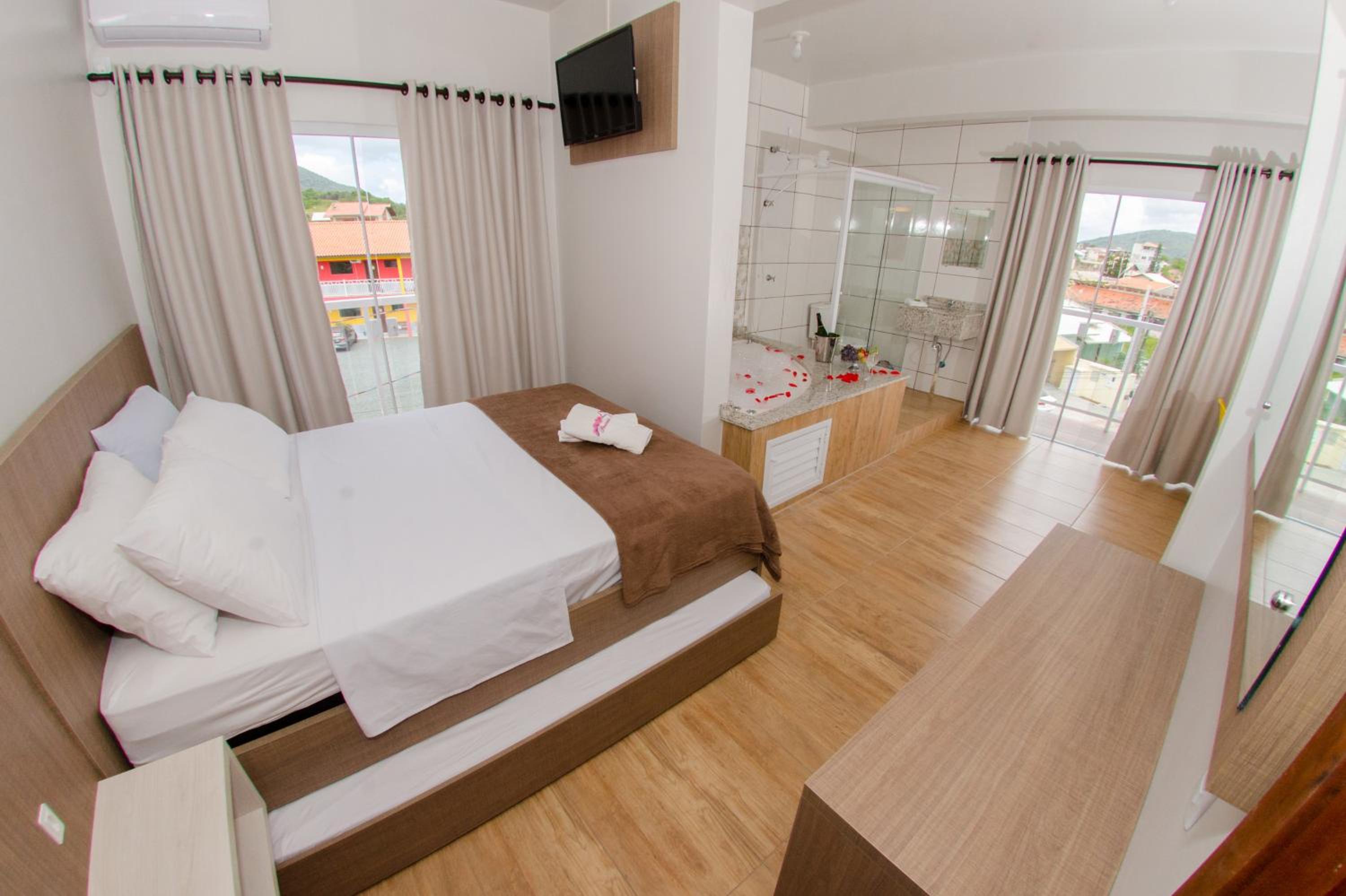 Deluxe Double Room with Bath