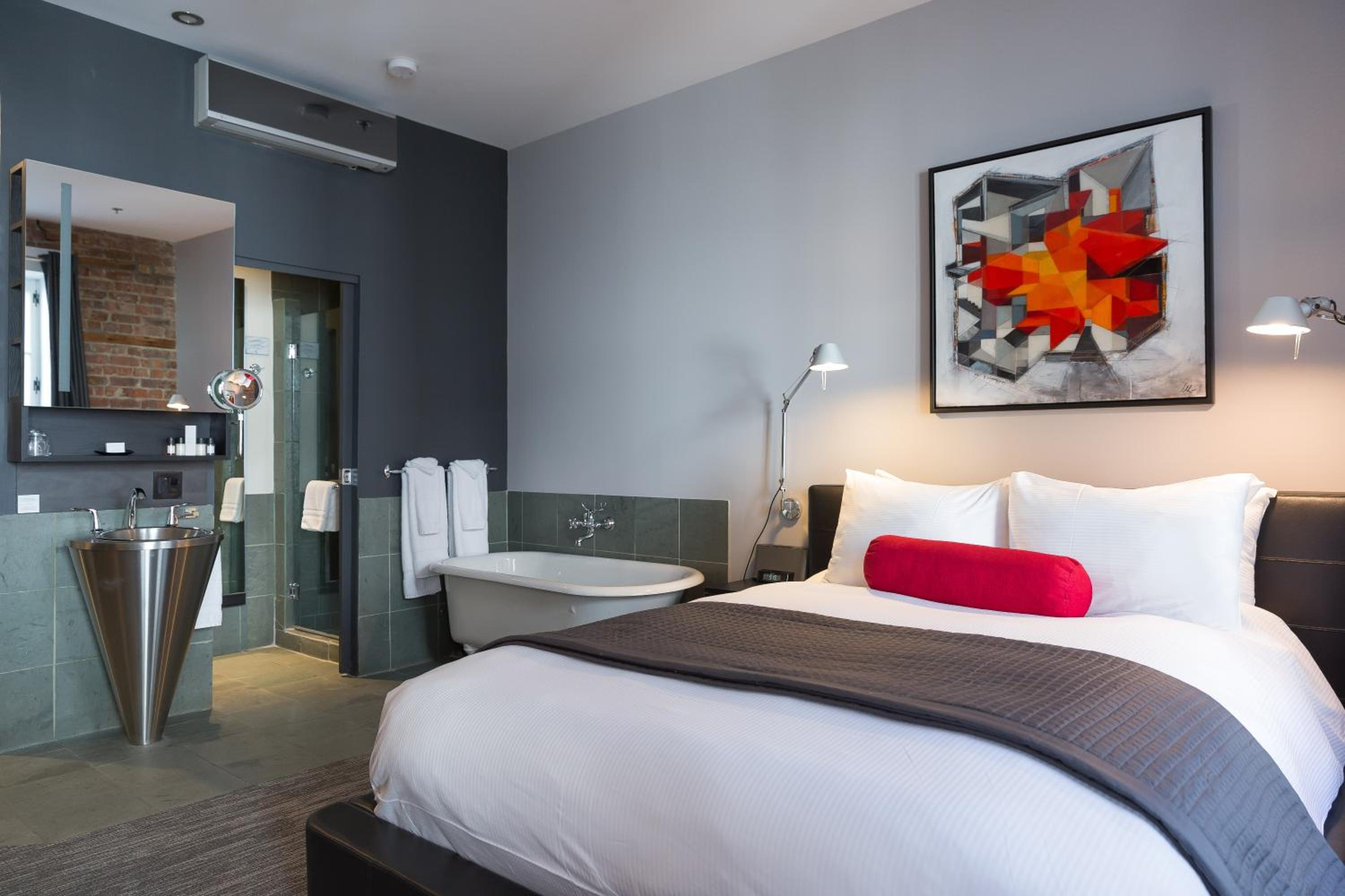 Spacious Room