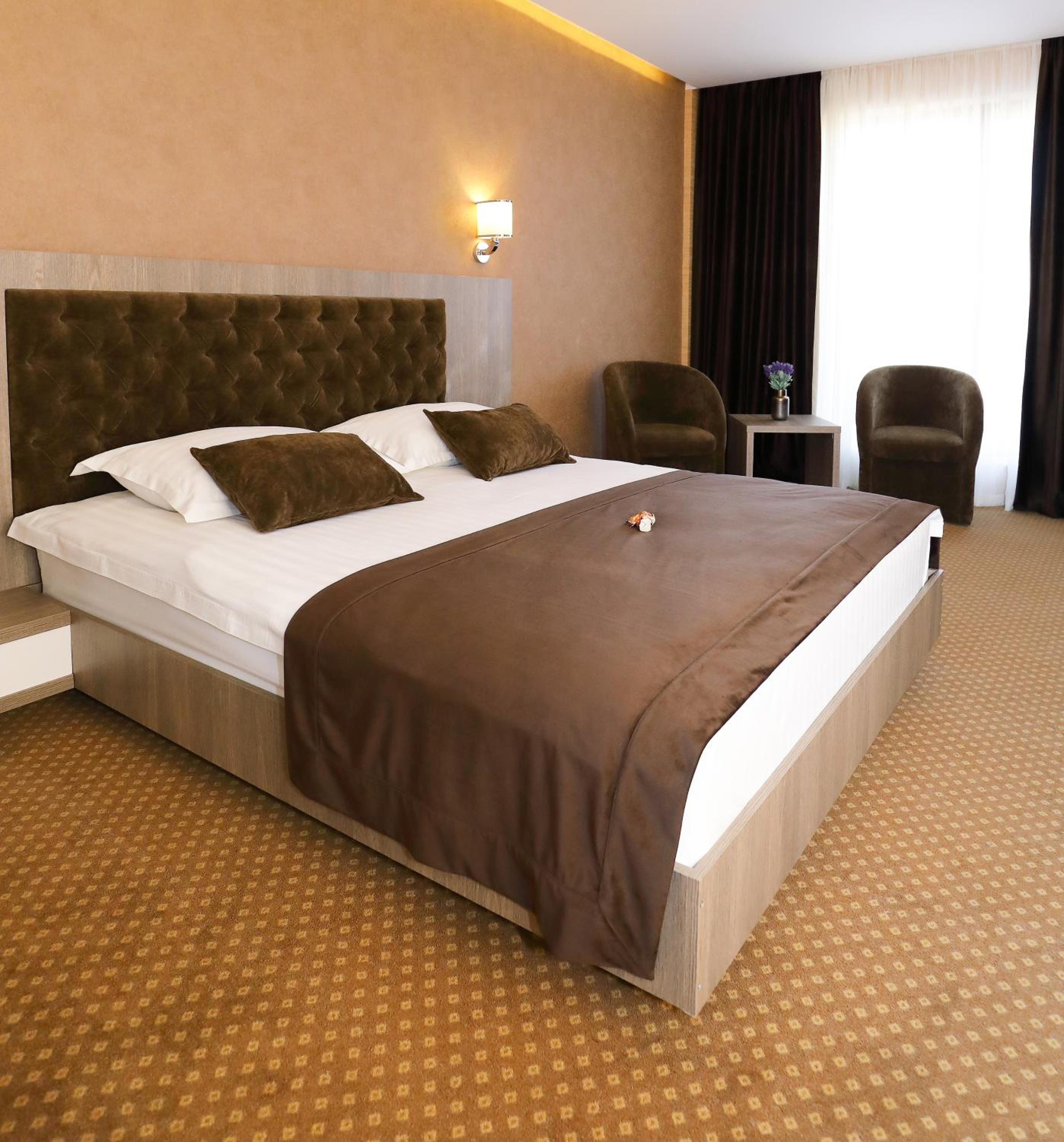 Deluxe Double Room with Balcony - Photo 27