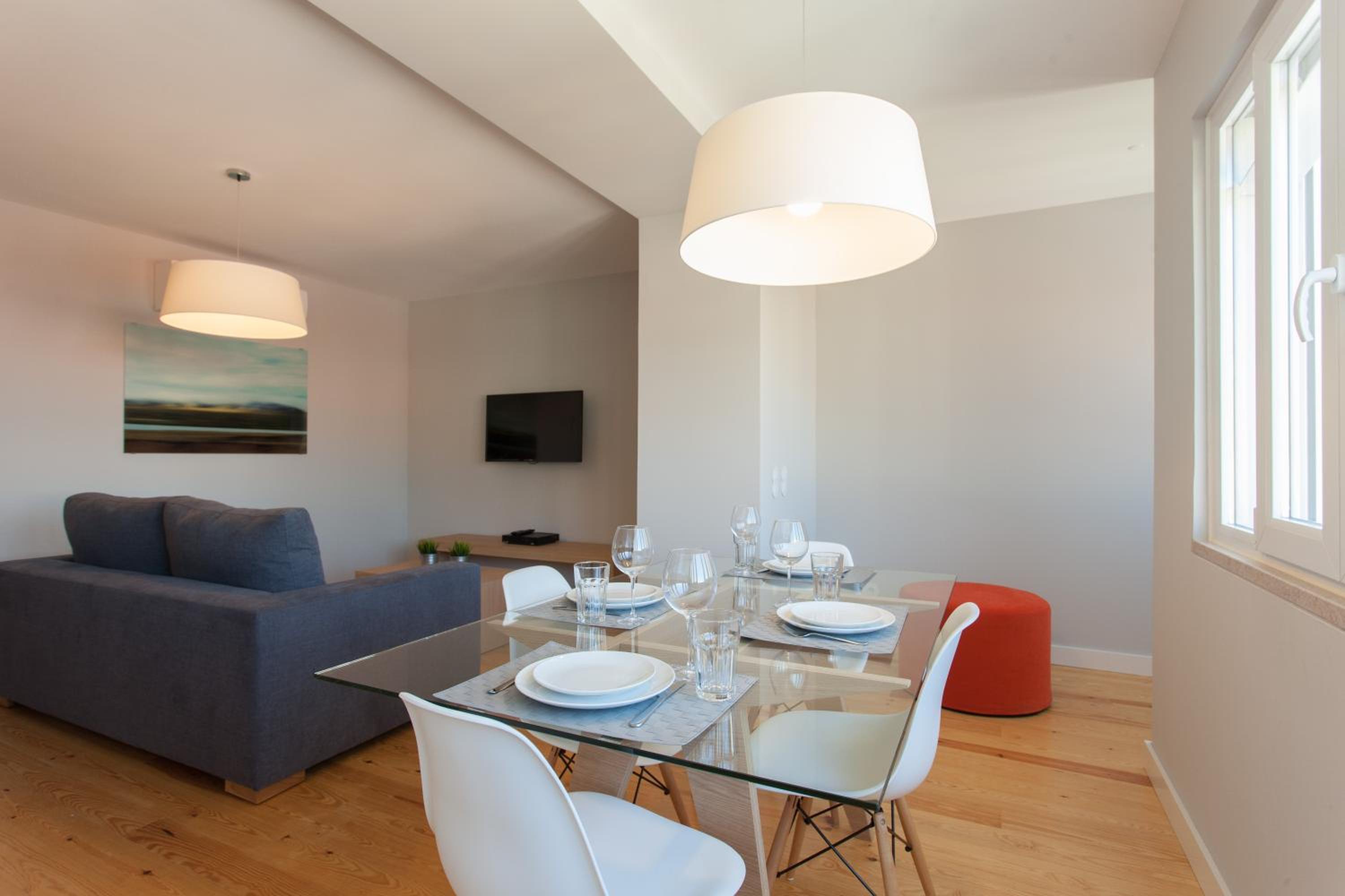One-Bedroom Apartment - Photo 9
