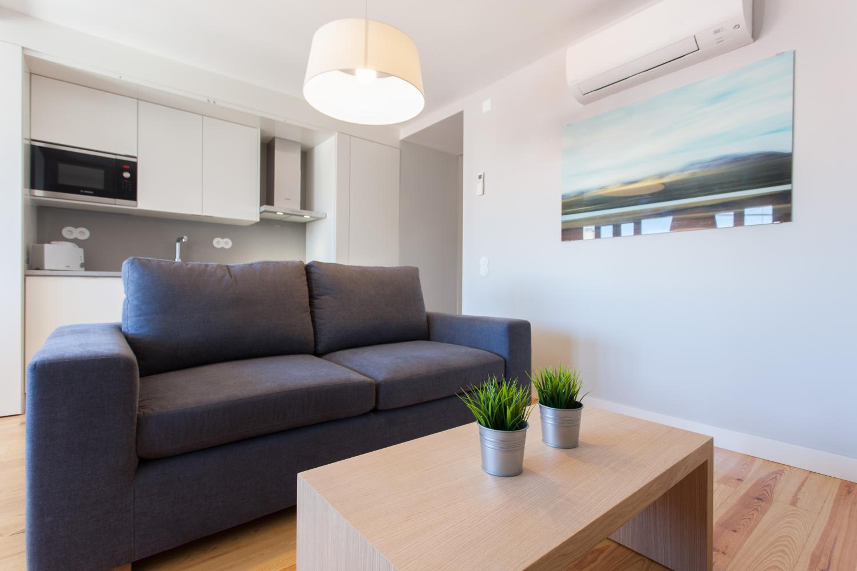 One-Bedroom Apartment - Photo 10