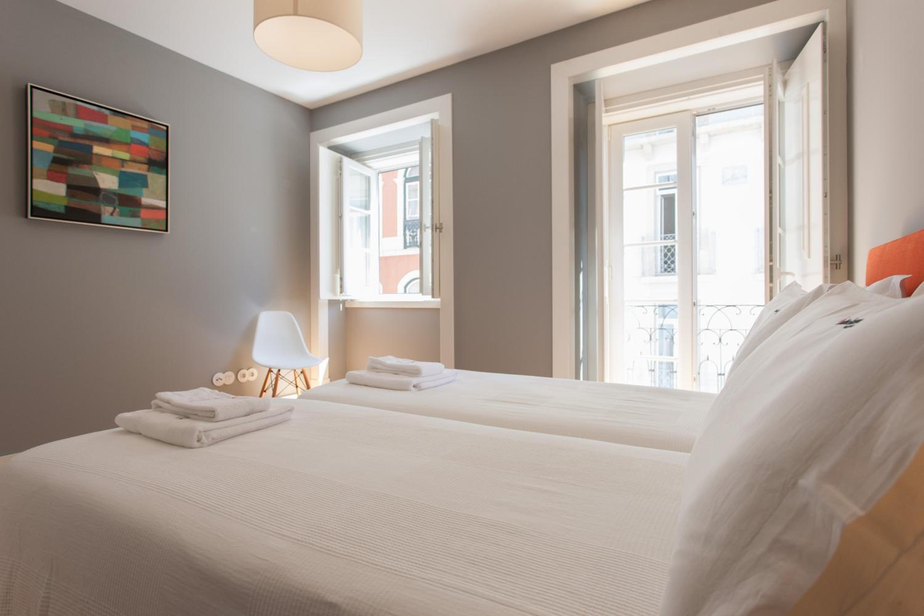One-Bedroom Apartment - Photo 12