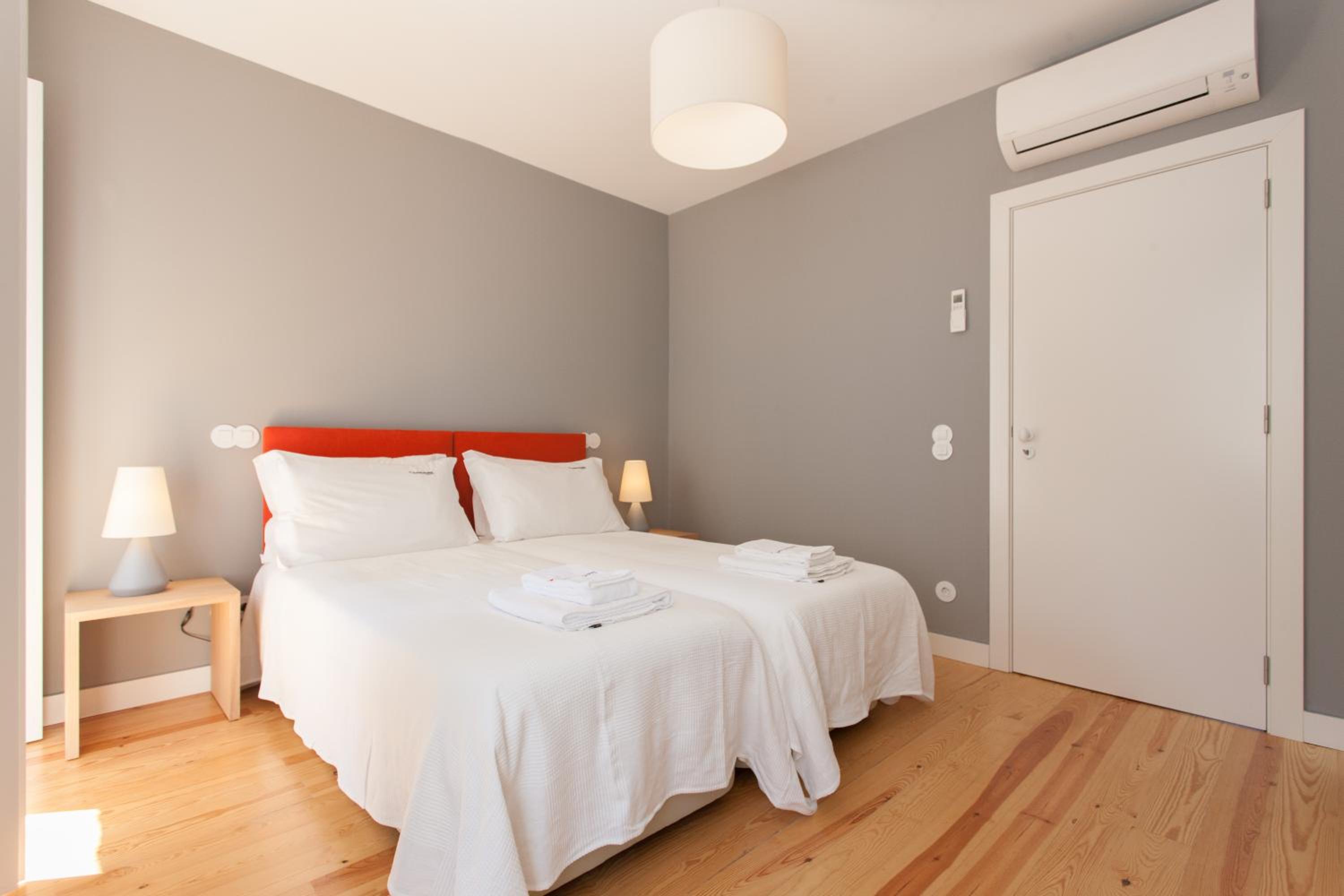 One-Bedroom Apartment - Photo 14
