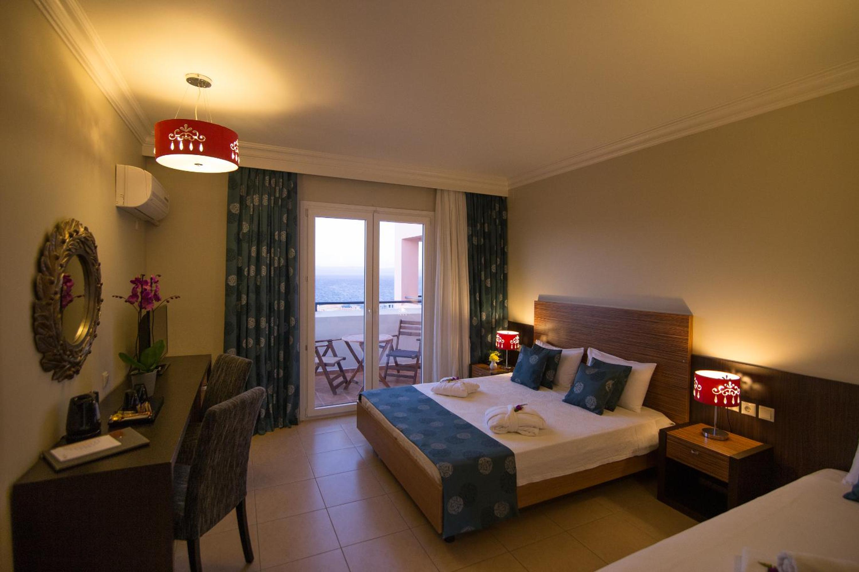 Superior Room with Sea View photo 1
