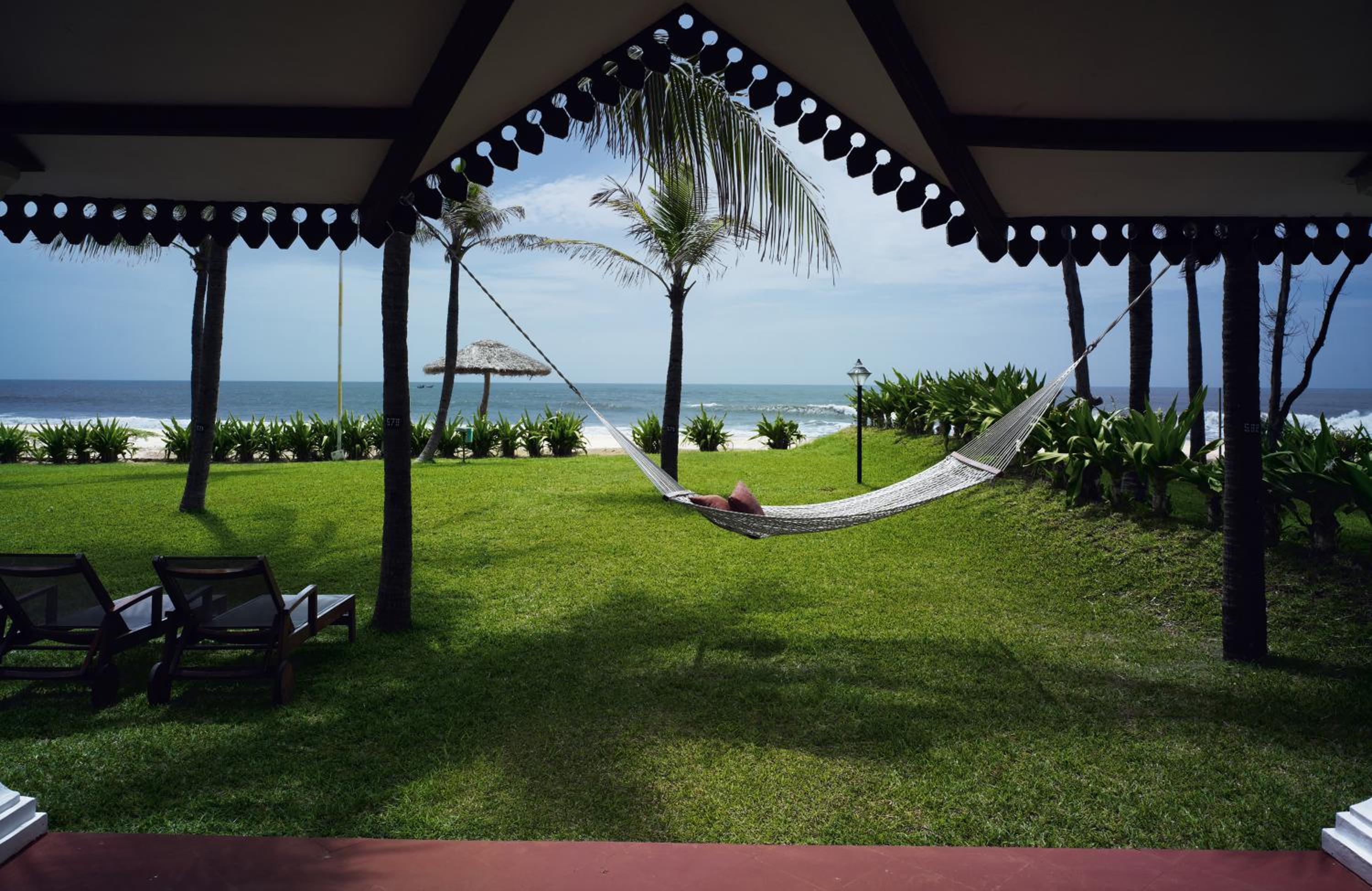 Premium Villa Sea View King Bed - Photo 8
