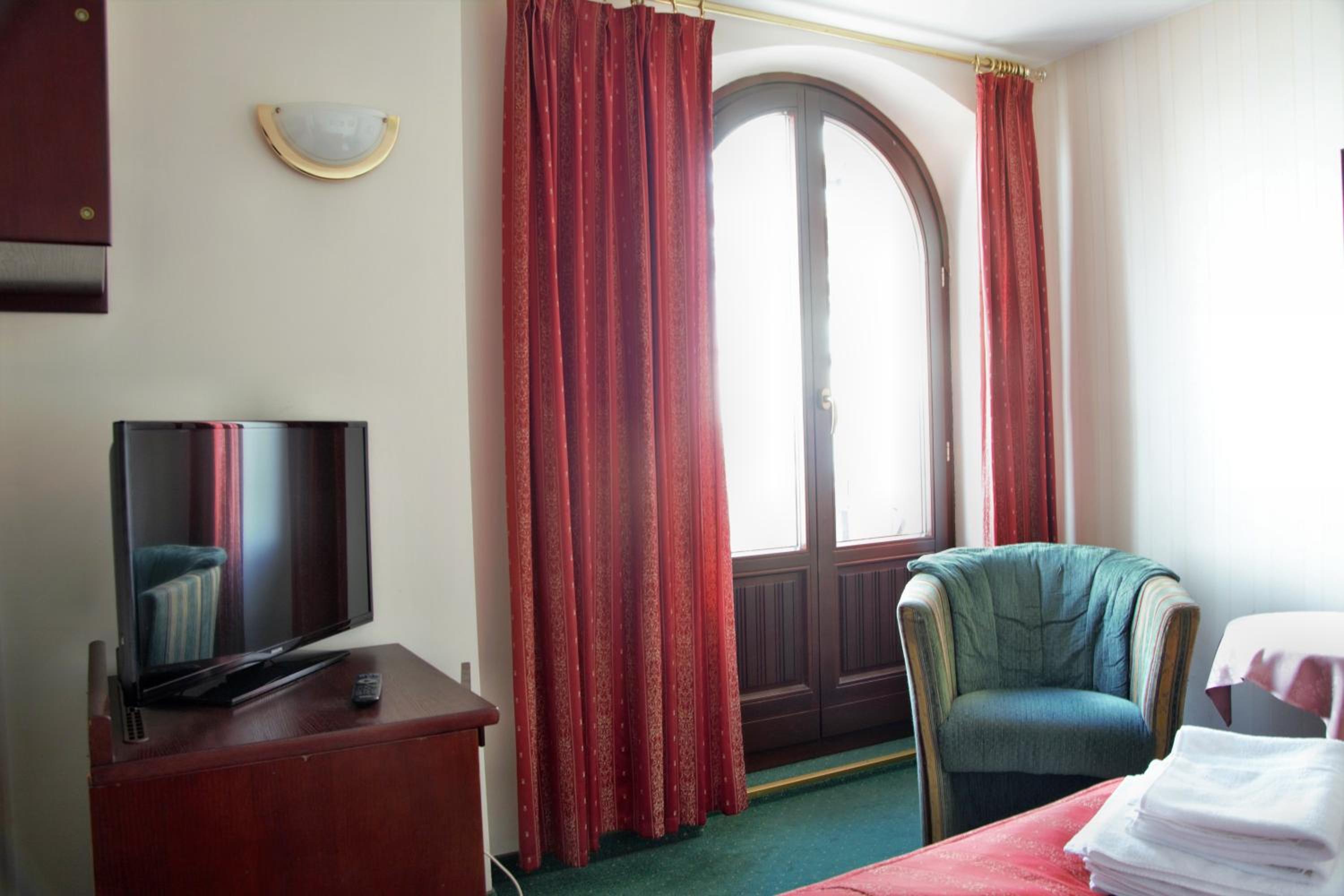 Double Room with Balcony and Sea View