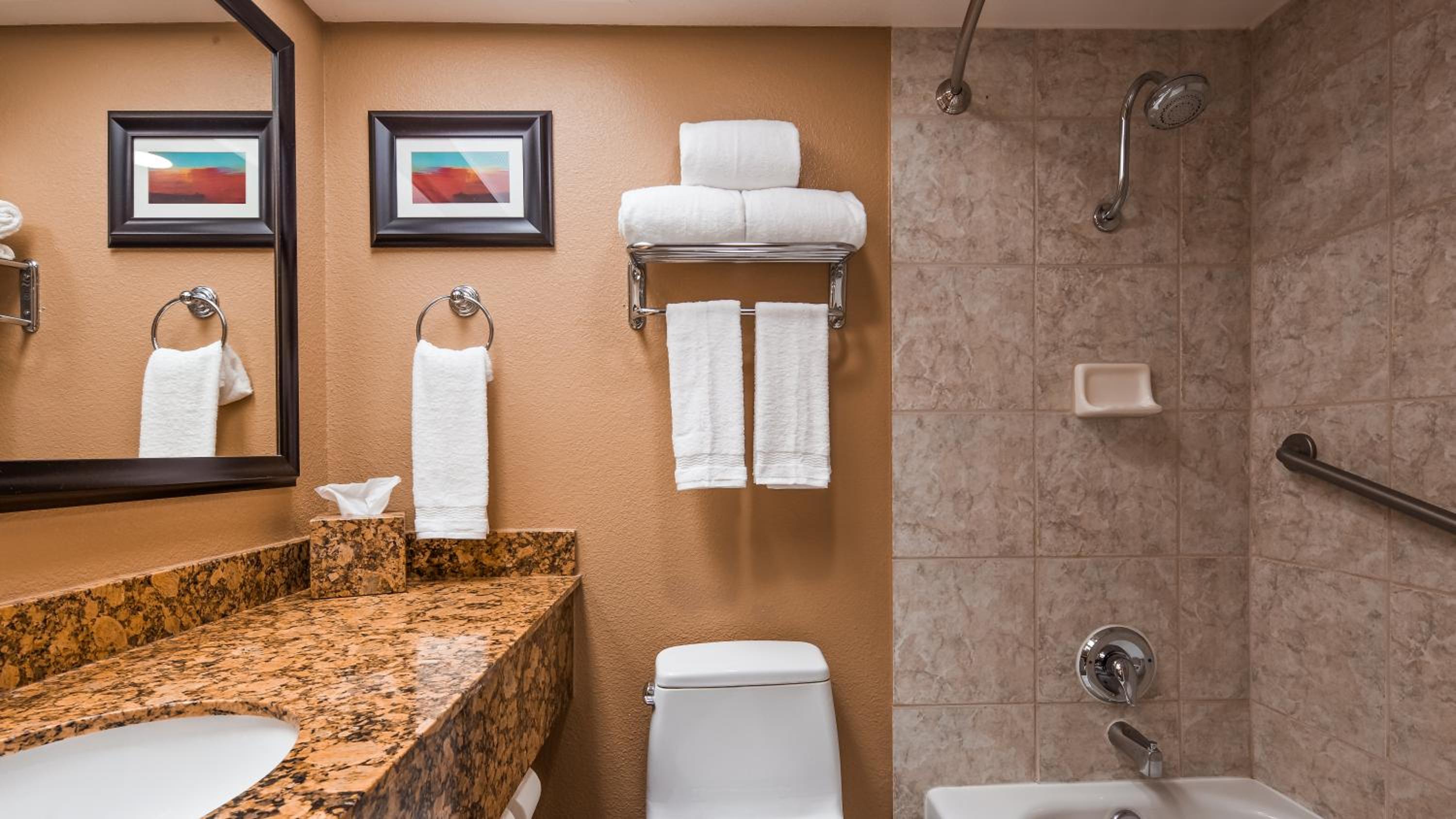 Standard King Room (No Resort Fees + Free Parking) - Photo 8